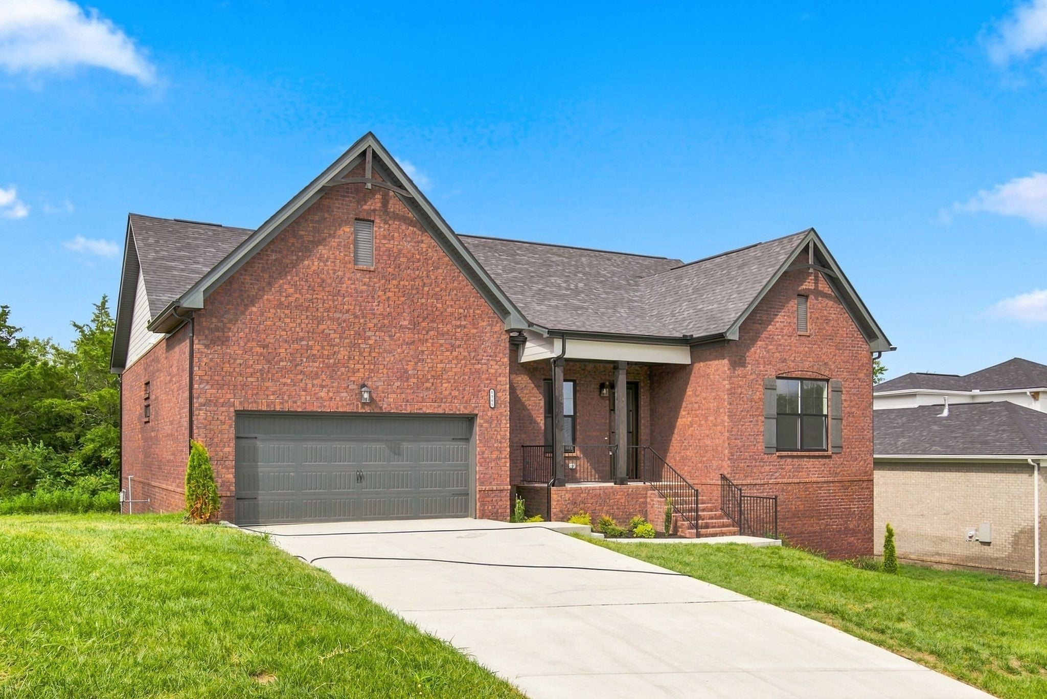 1006 Tiane Trail