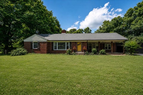 Photo of 303 N Laurel Cir, Columbia, TN 38401 (MLS # 3258325)