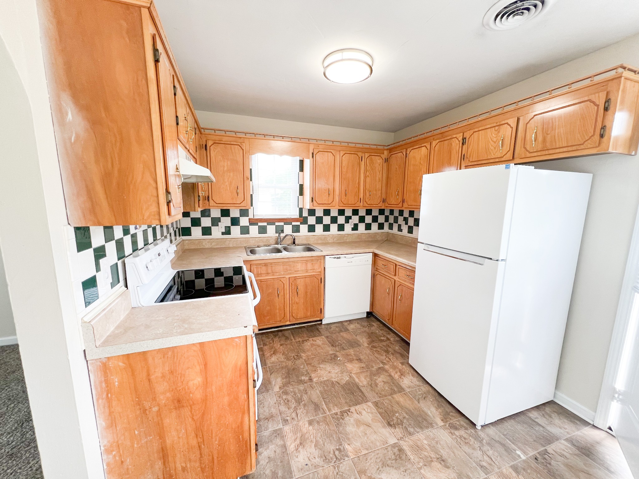 317 Ashley St