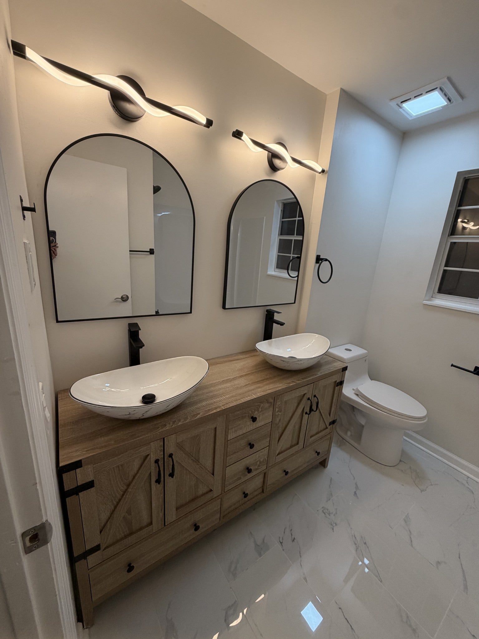 2.0-bed rental at 4000 Anderson Rd 56