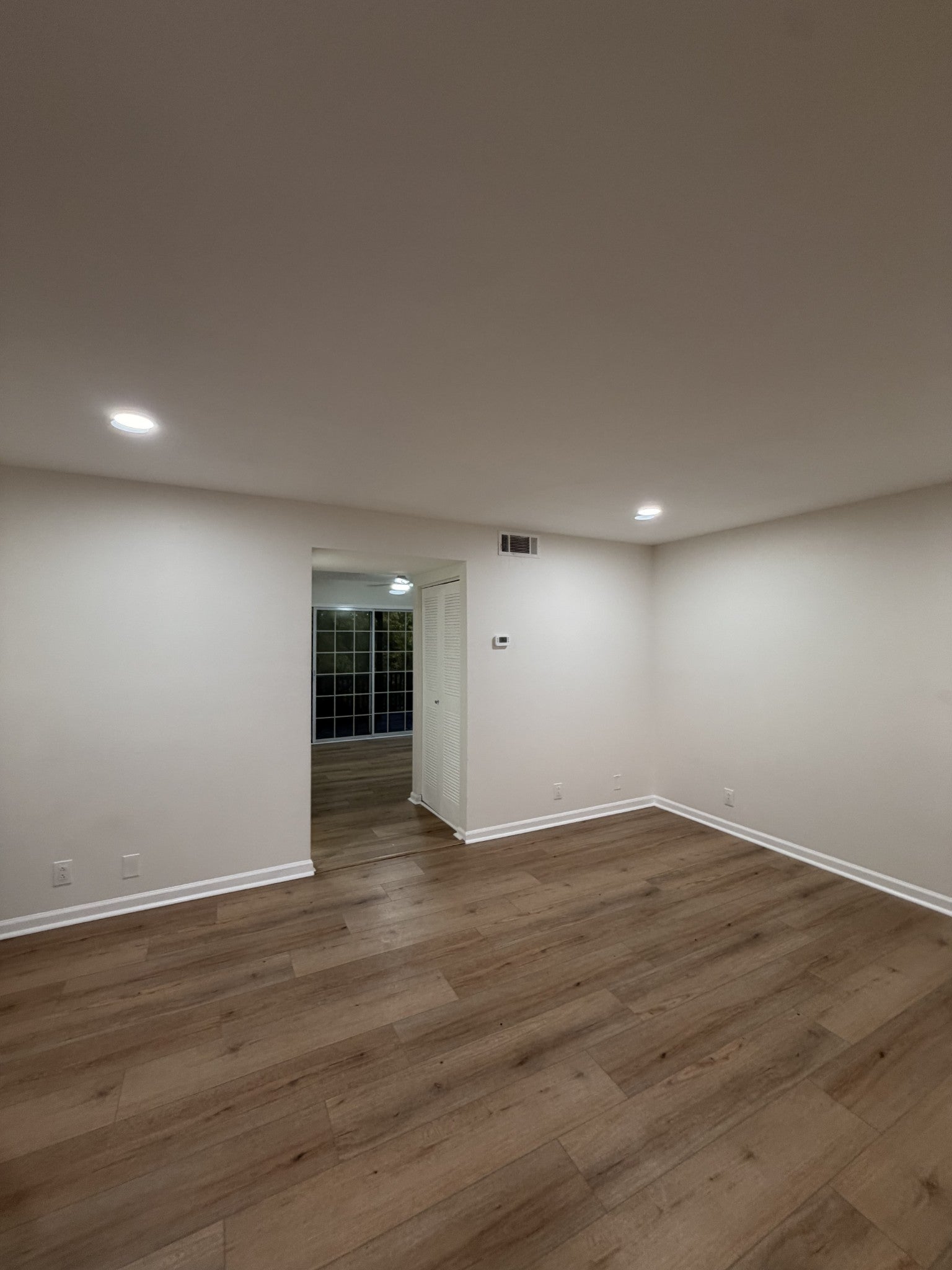 2-bed home for rent in Nashville, TN 37217, 4000 Anderson Rd 56 4000 Anderson Rd 56, Nashville TN 37217 2-bed home, photo 2 of 9