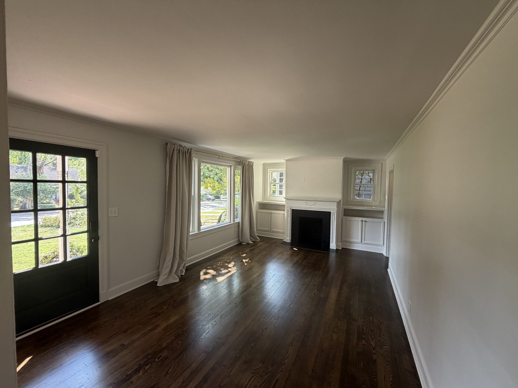 2602 W Linden Ave