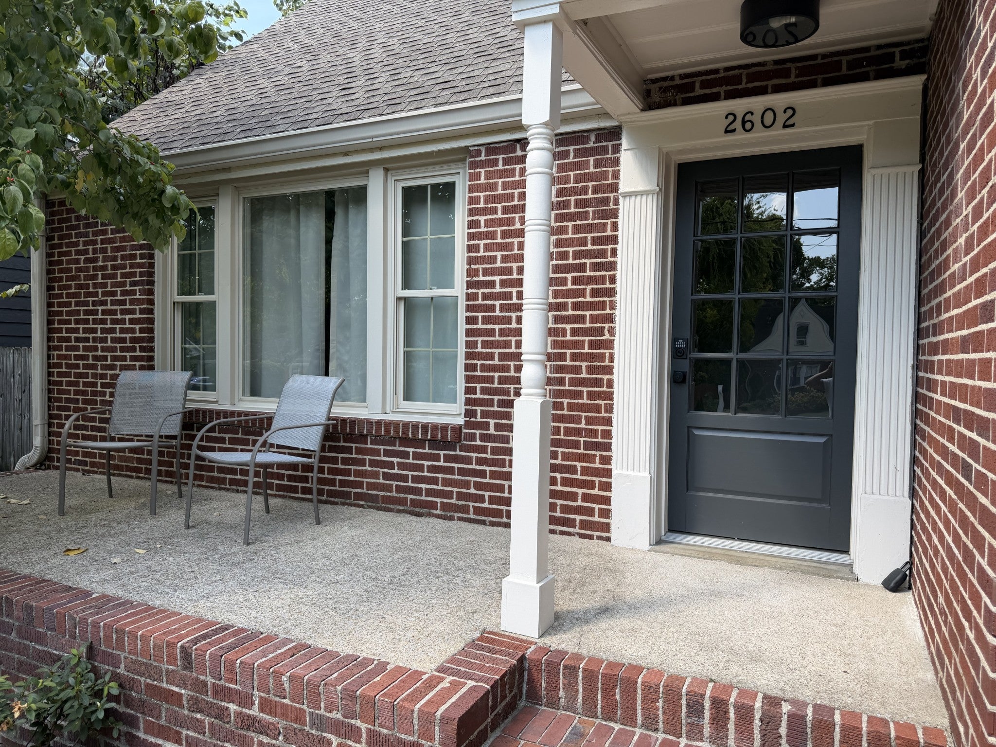 3.0-bed rental at 2602 W Linden Ave