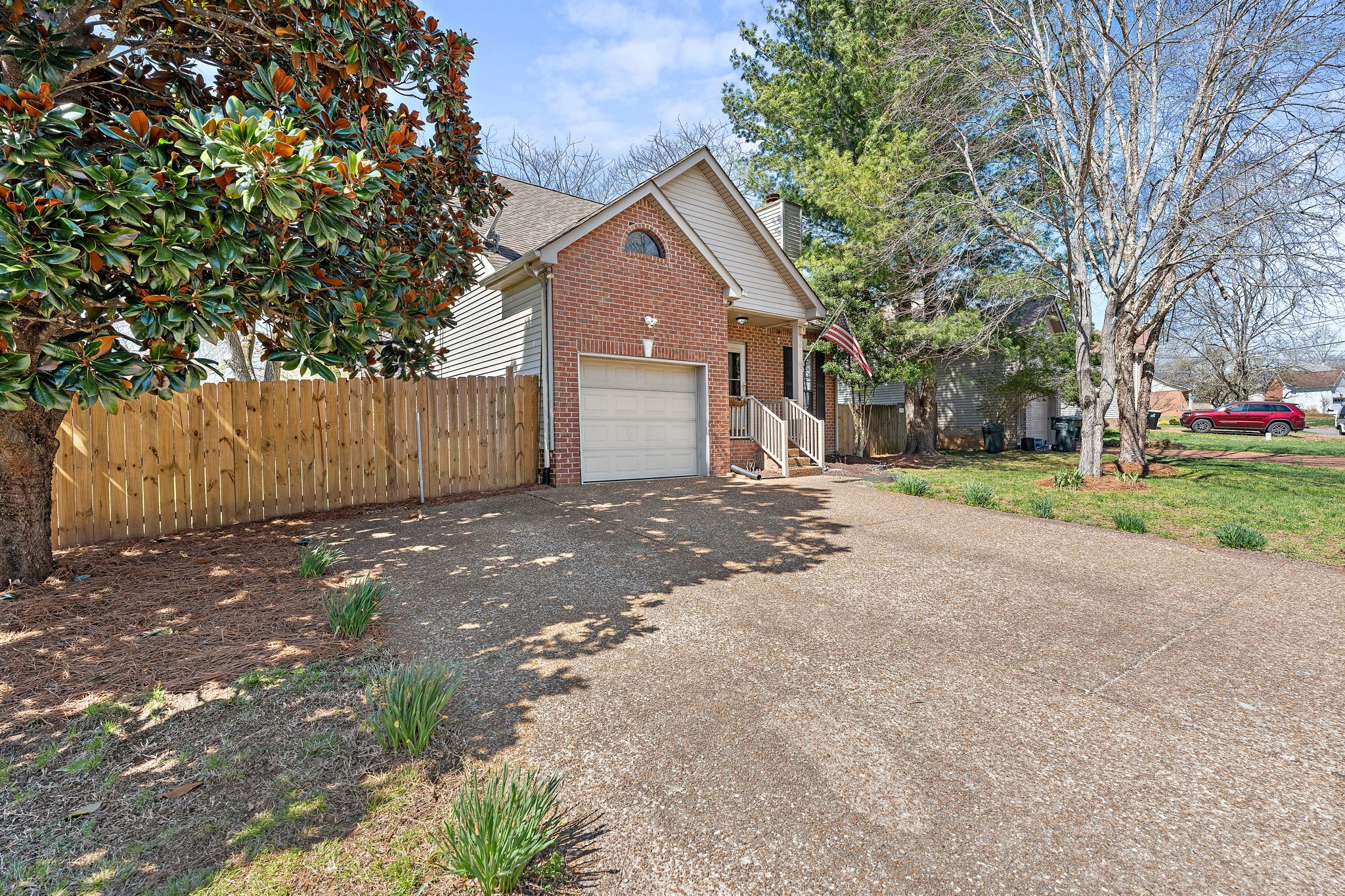 900 Dove Ridge Cir