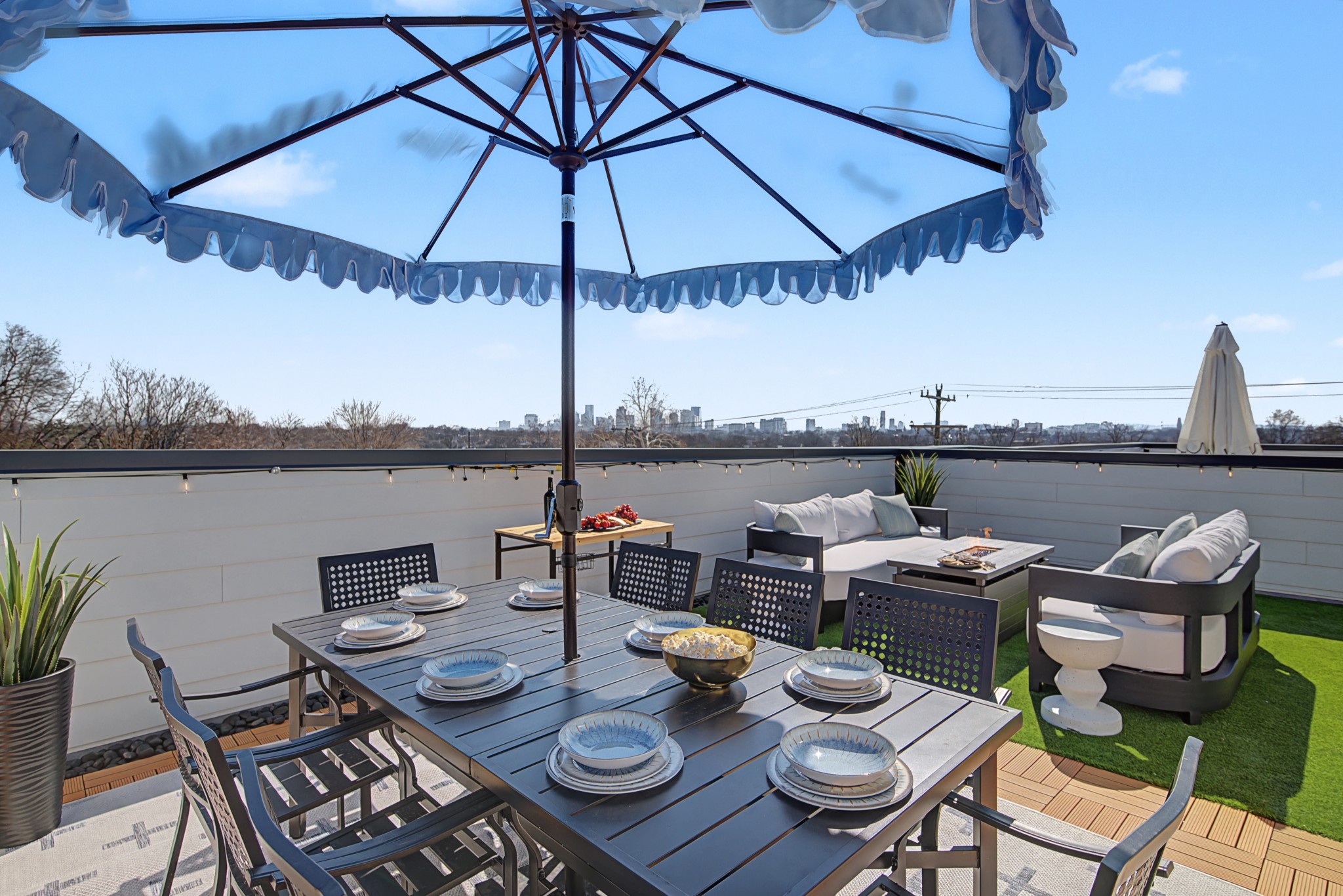 2206 Clarksville Pike