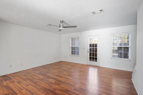 4016 George Buchanan Dr La Vergne TN 37086