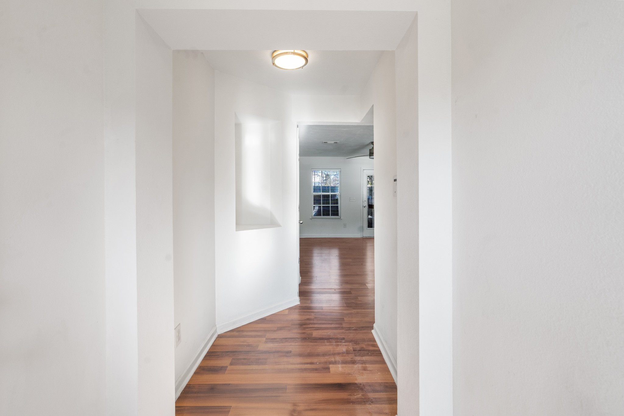 4016 George Buchanan Dr