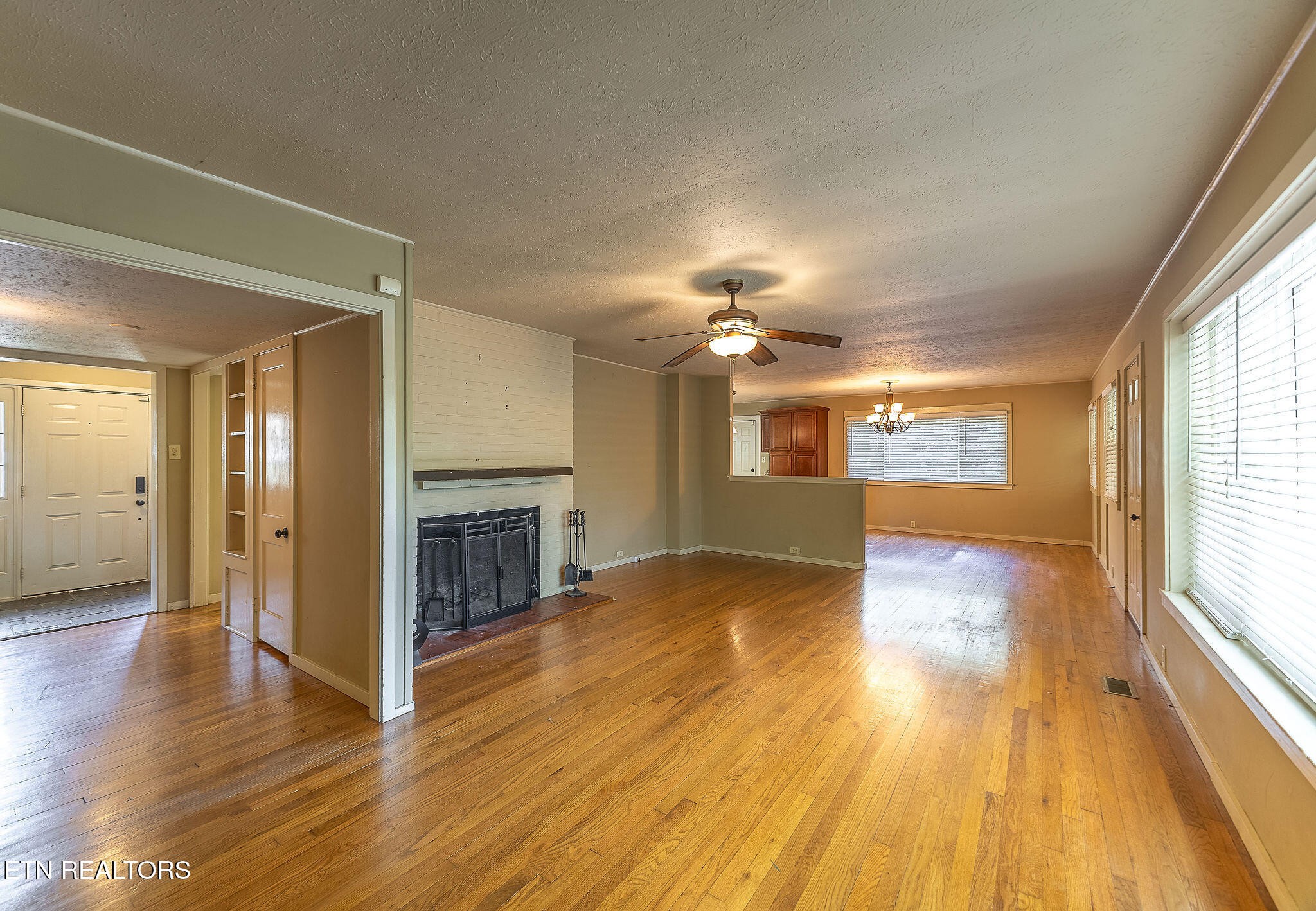 183 Outer Drive