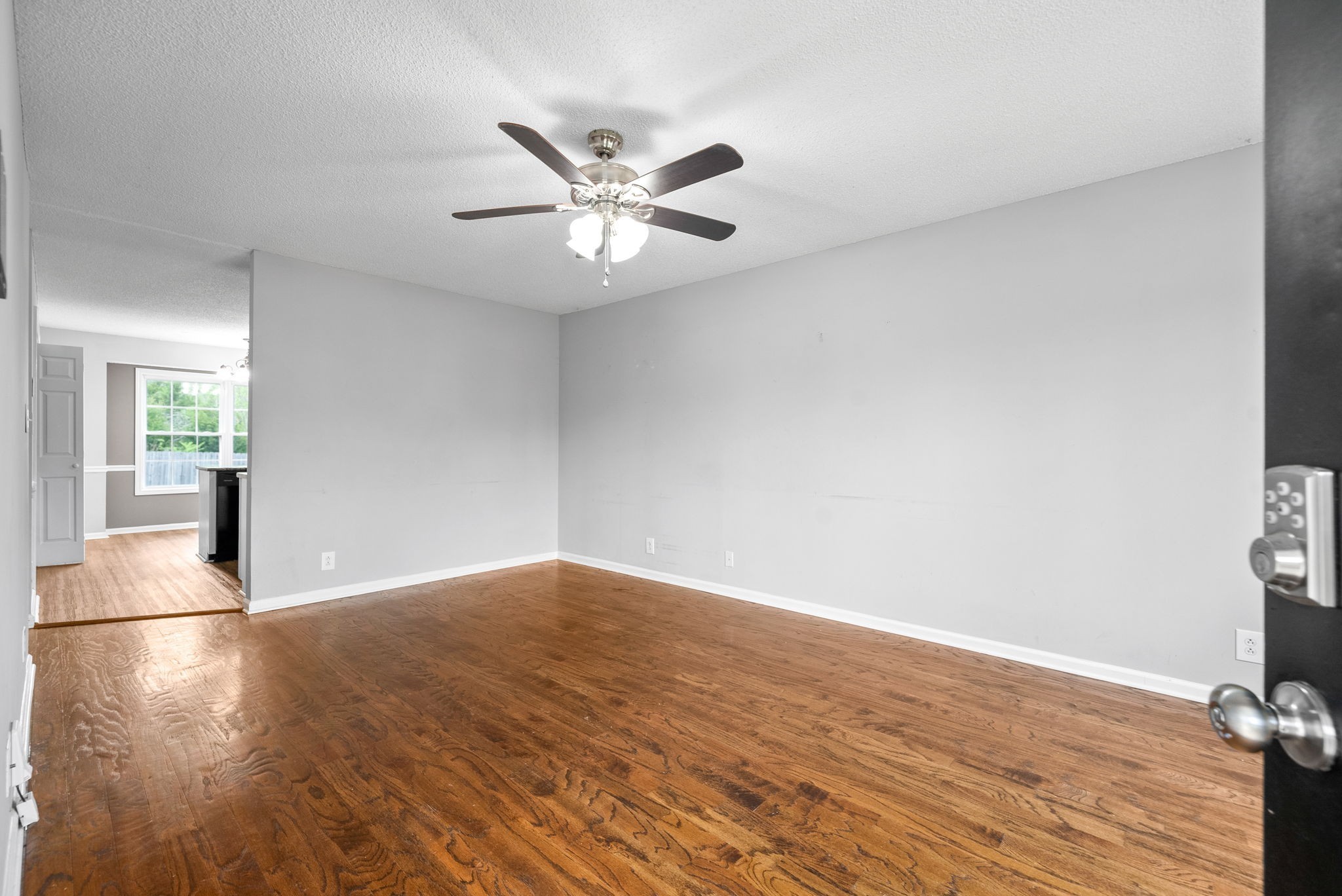 352 Broadmore Dr