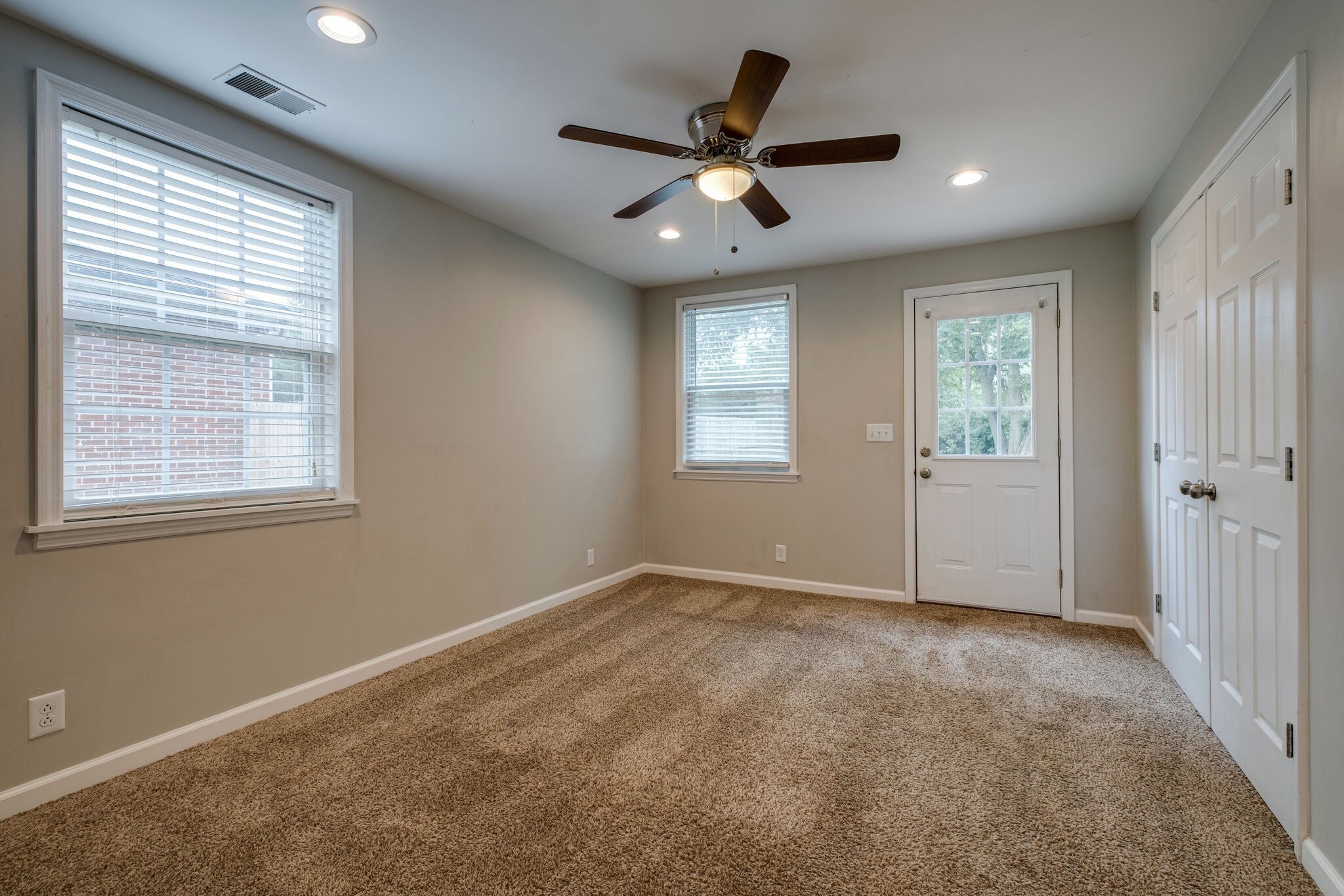 904 Bentley Cir