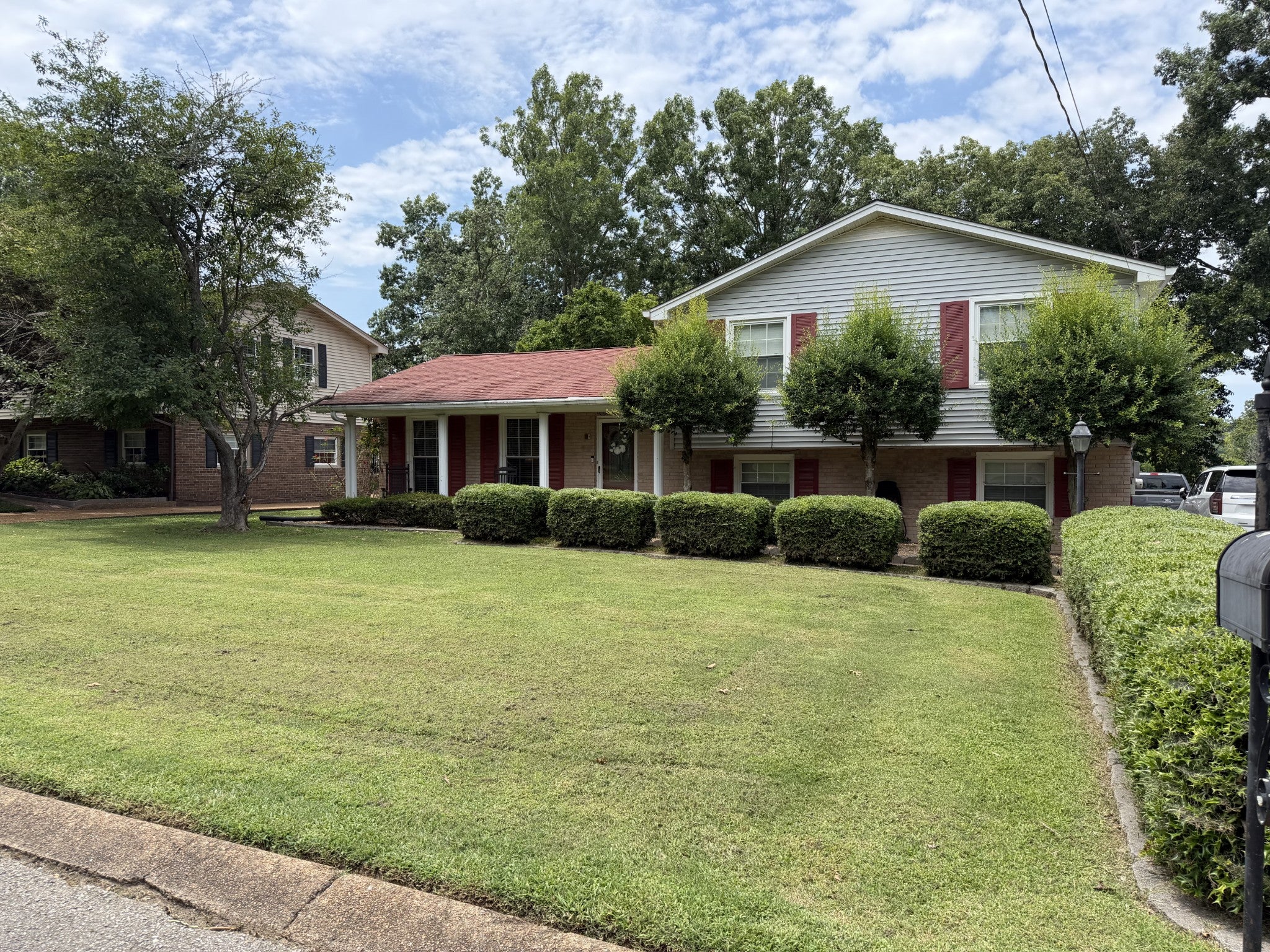3-bed listing at 6628 Upton Ln, Nashville