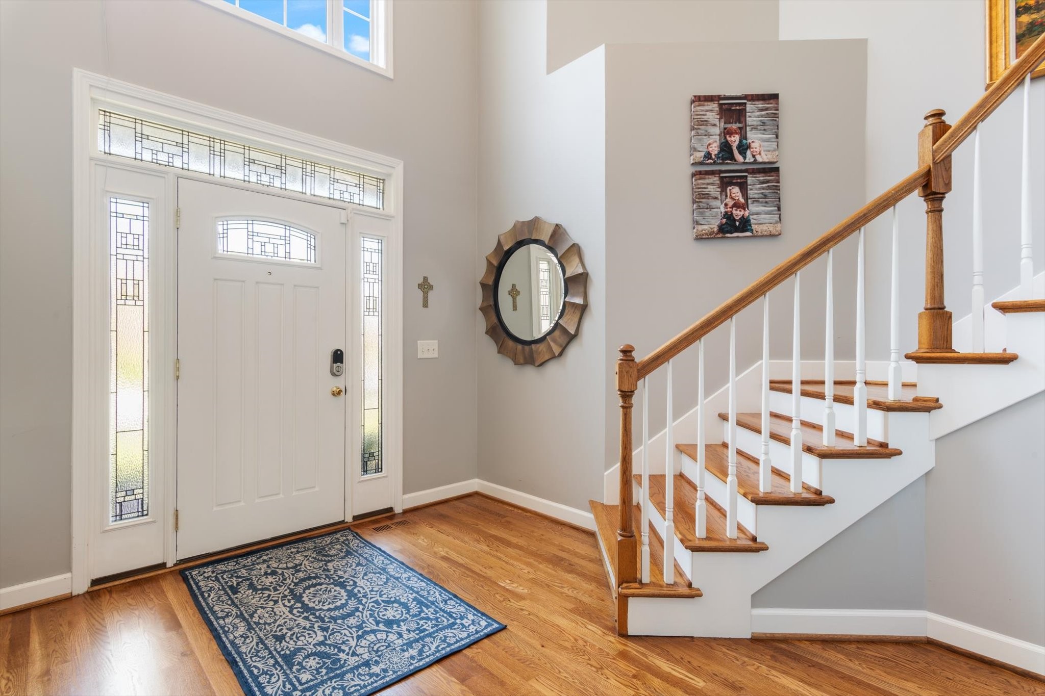 2108 Golden Oak Ln