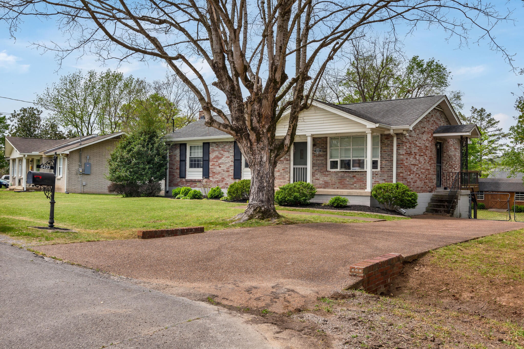 6423 Futura Dr
