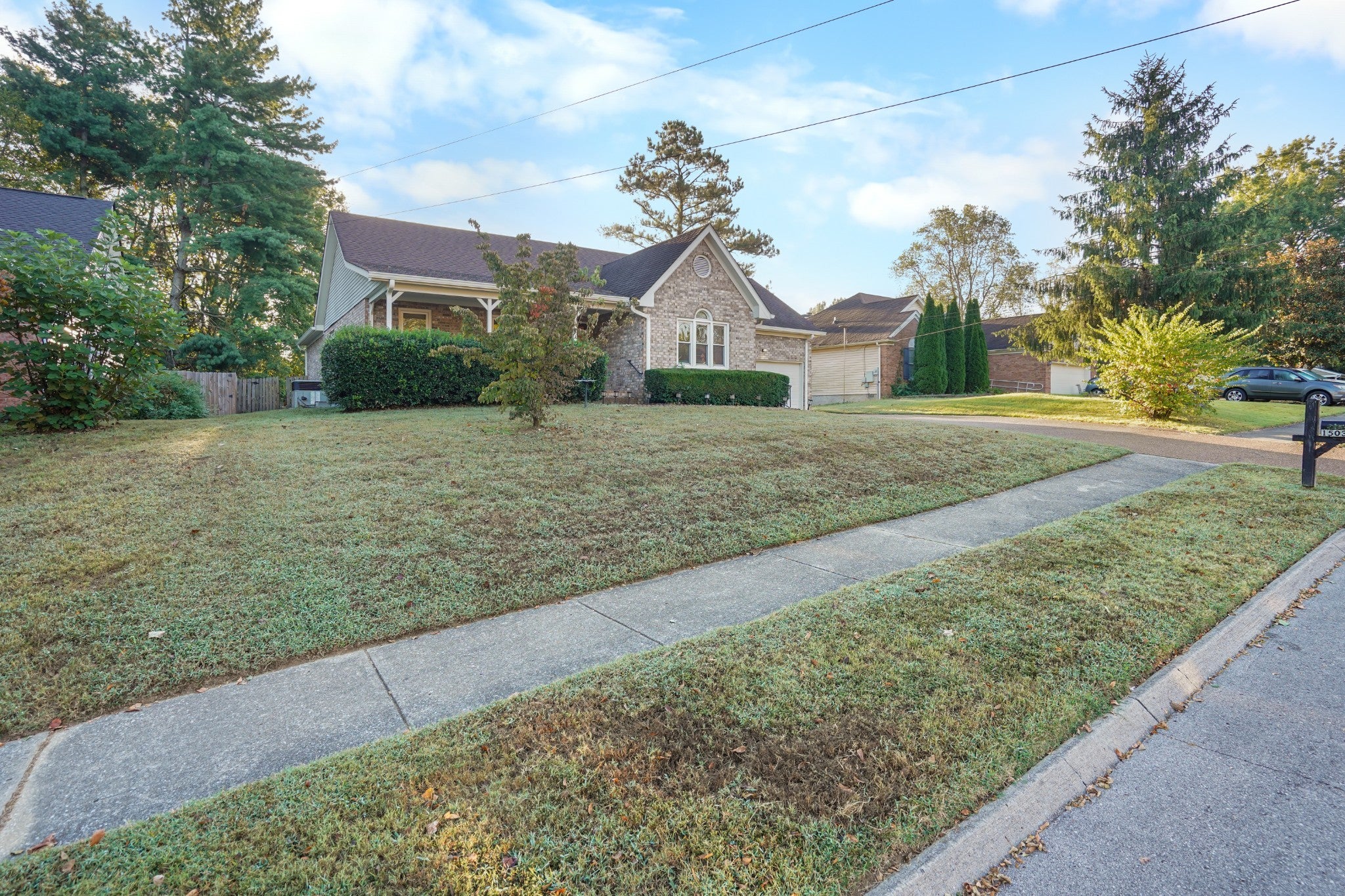 1503 Birchwood Cir