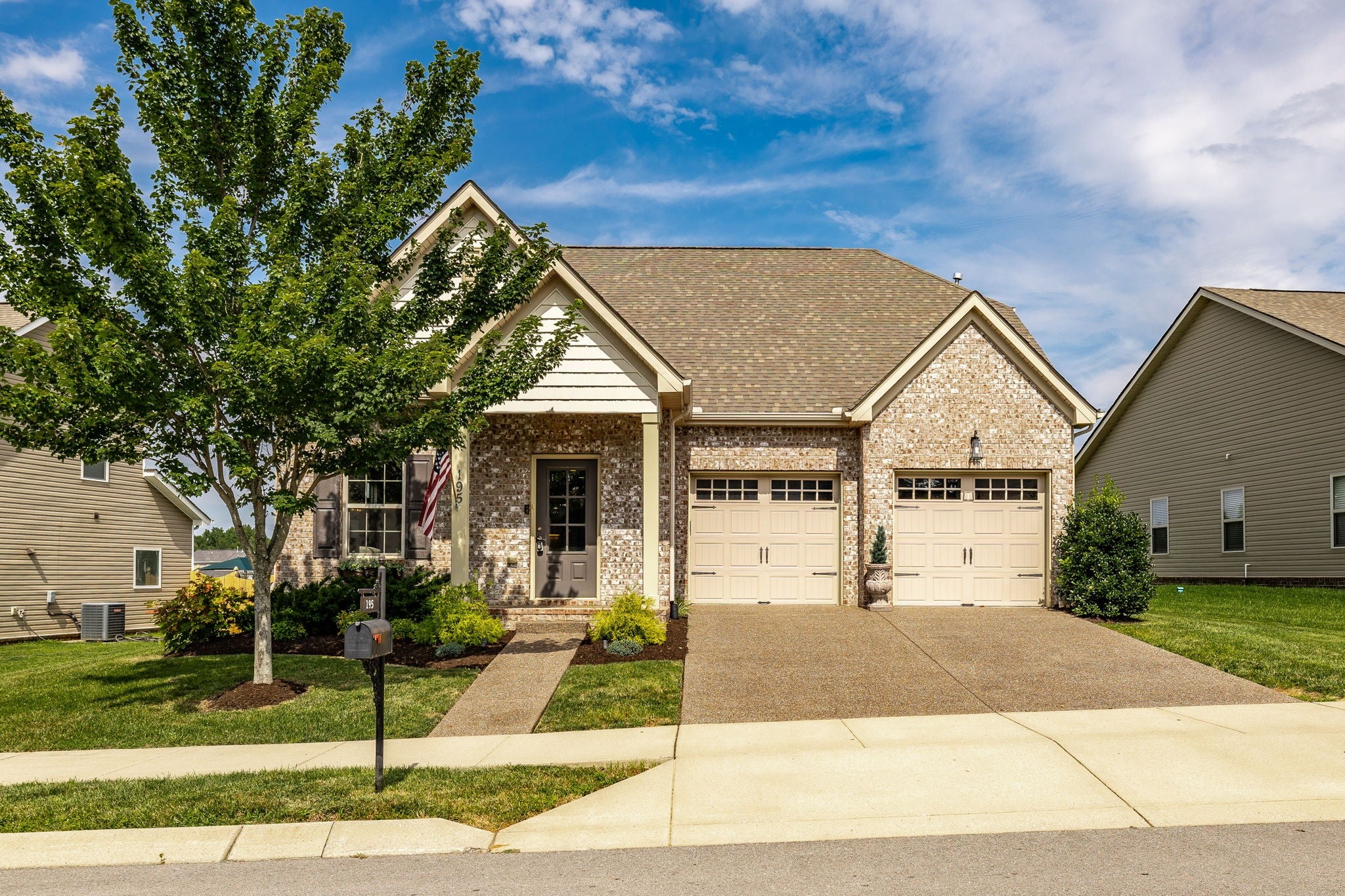 195 Bexley Way