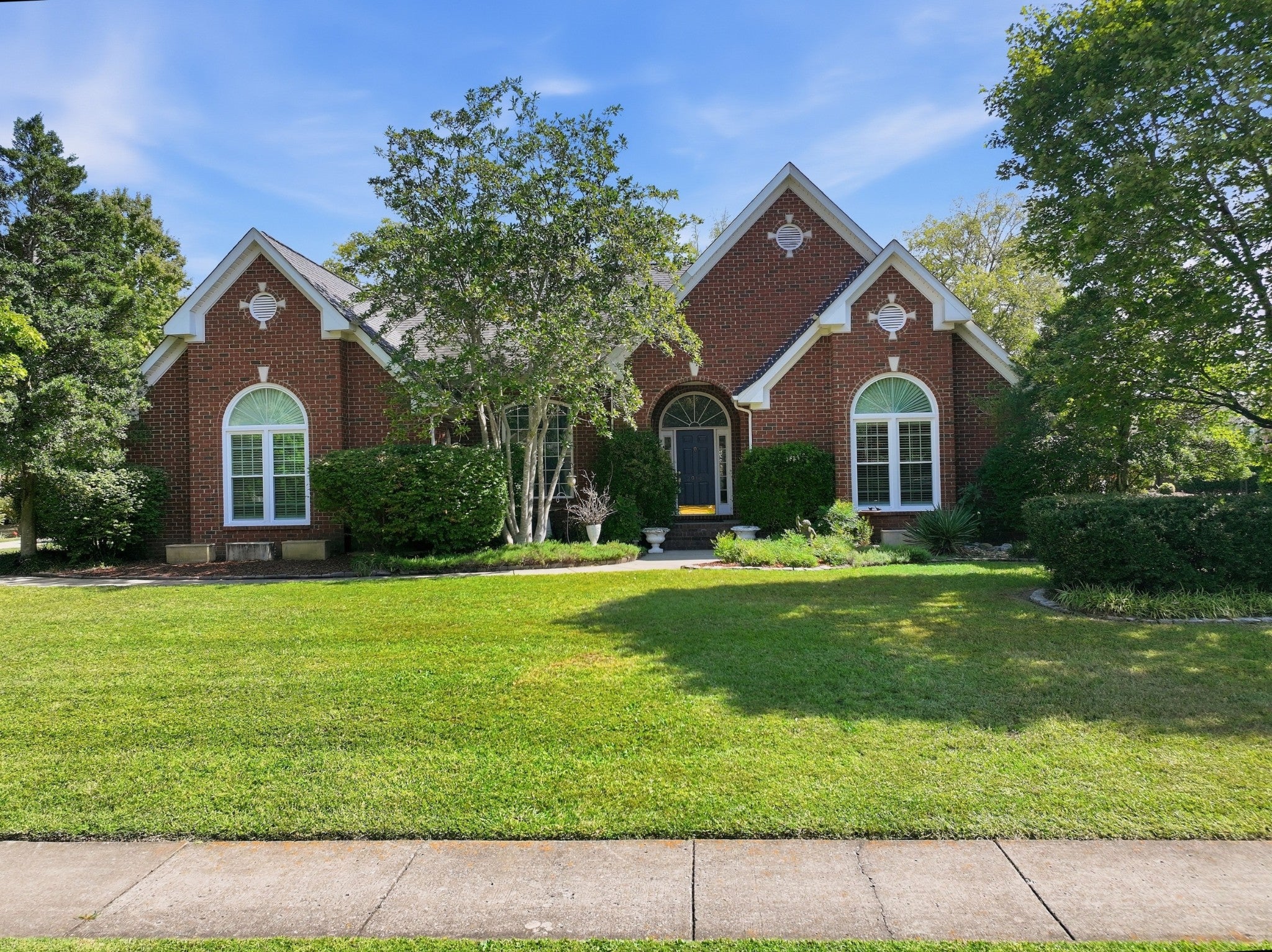 2914 Saint Johns Dr