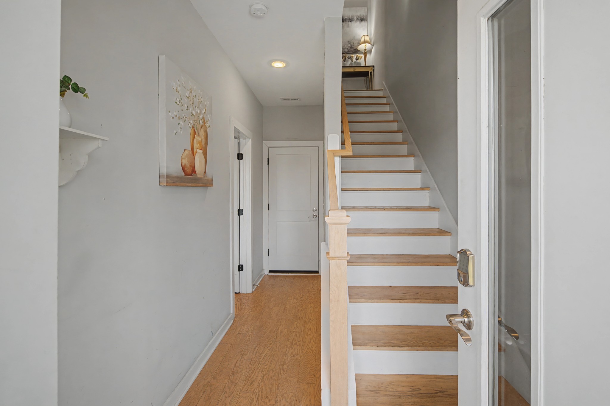 1308 Montgomery Ave 5