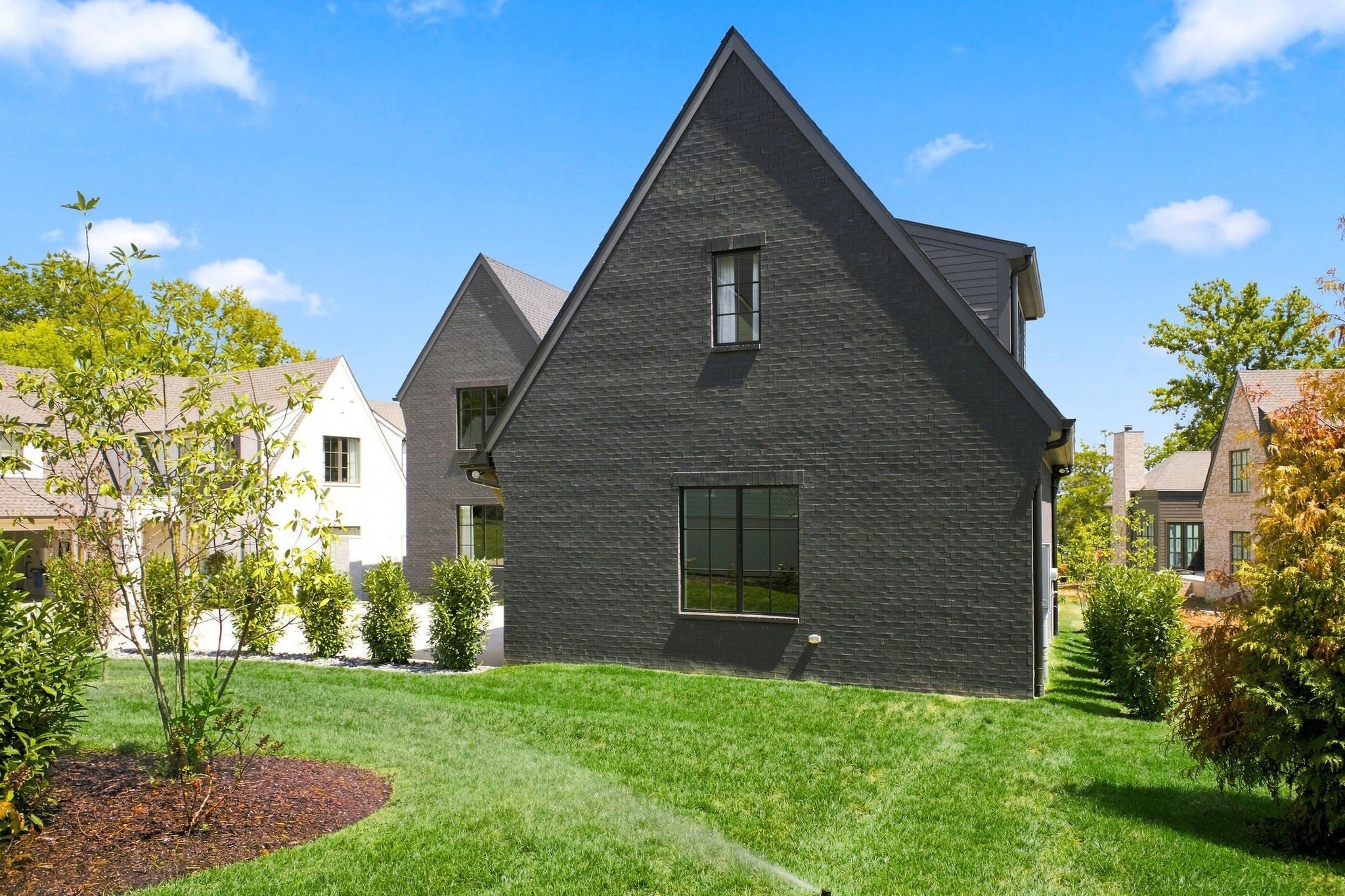 4518 Belmont Park Ter