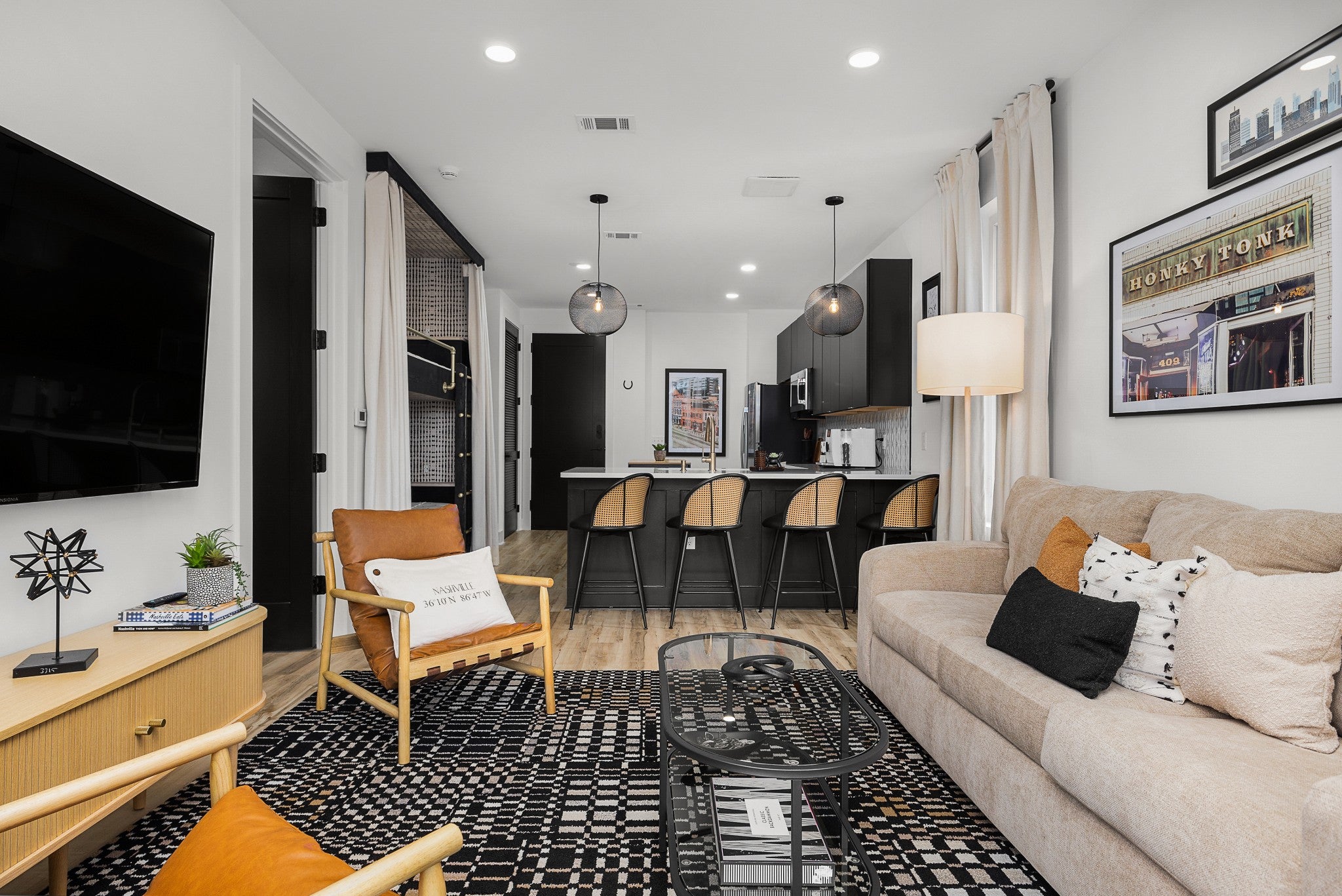 245 Hermitage Ave 401