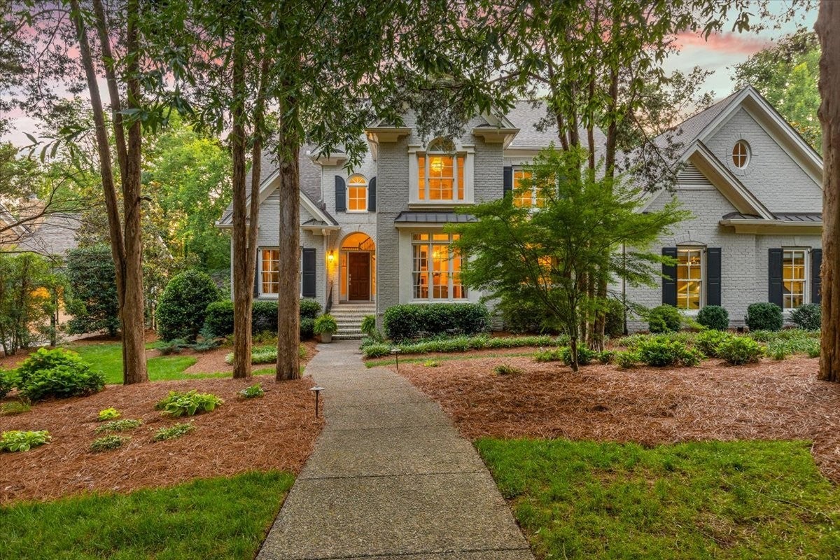 1107 Vaughn Crest Dr