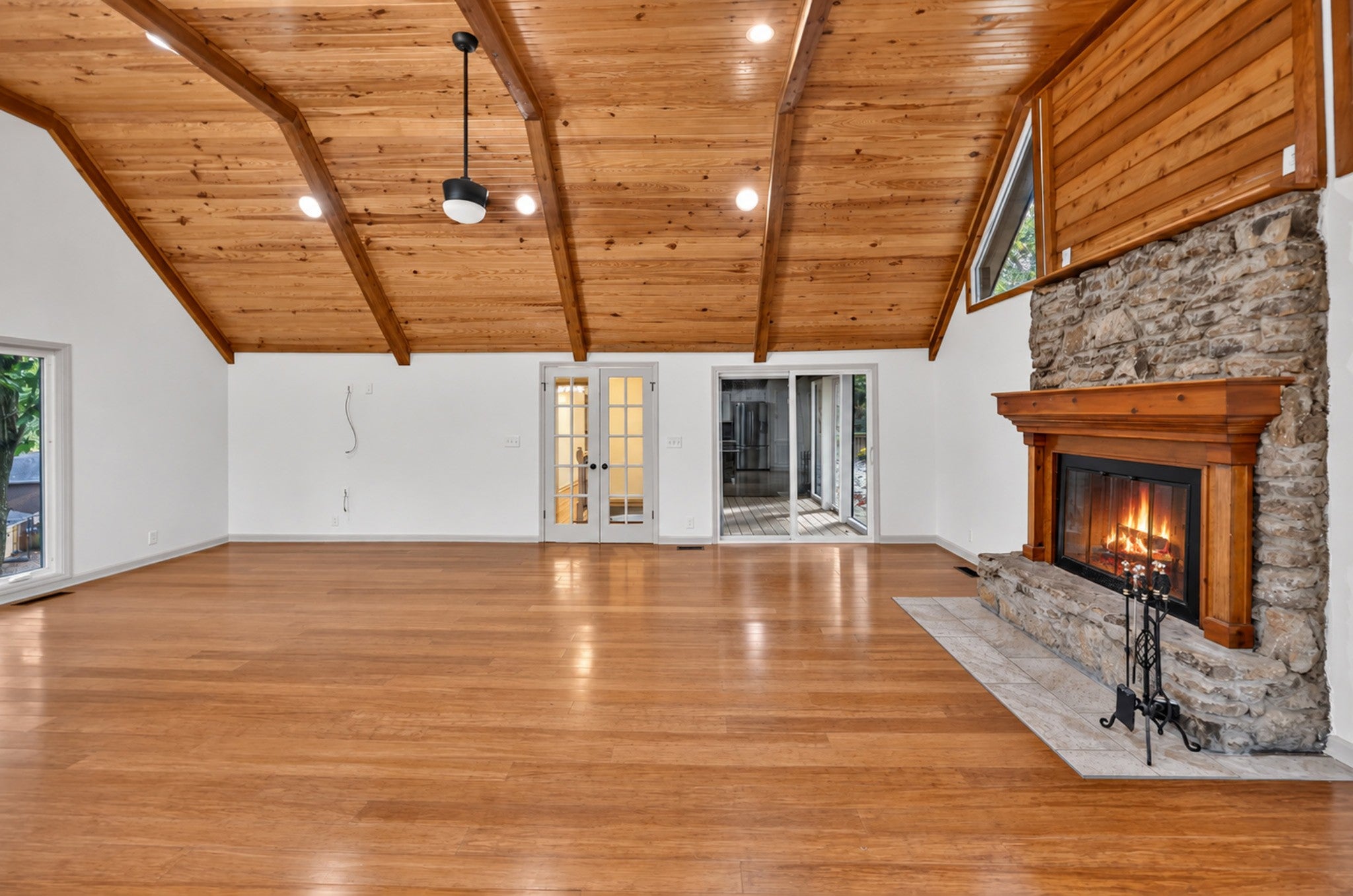 105 Nathan Forest Ct