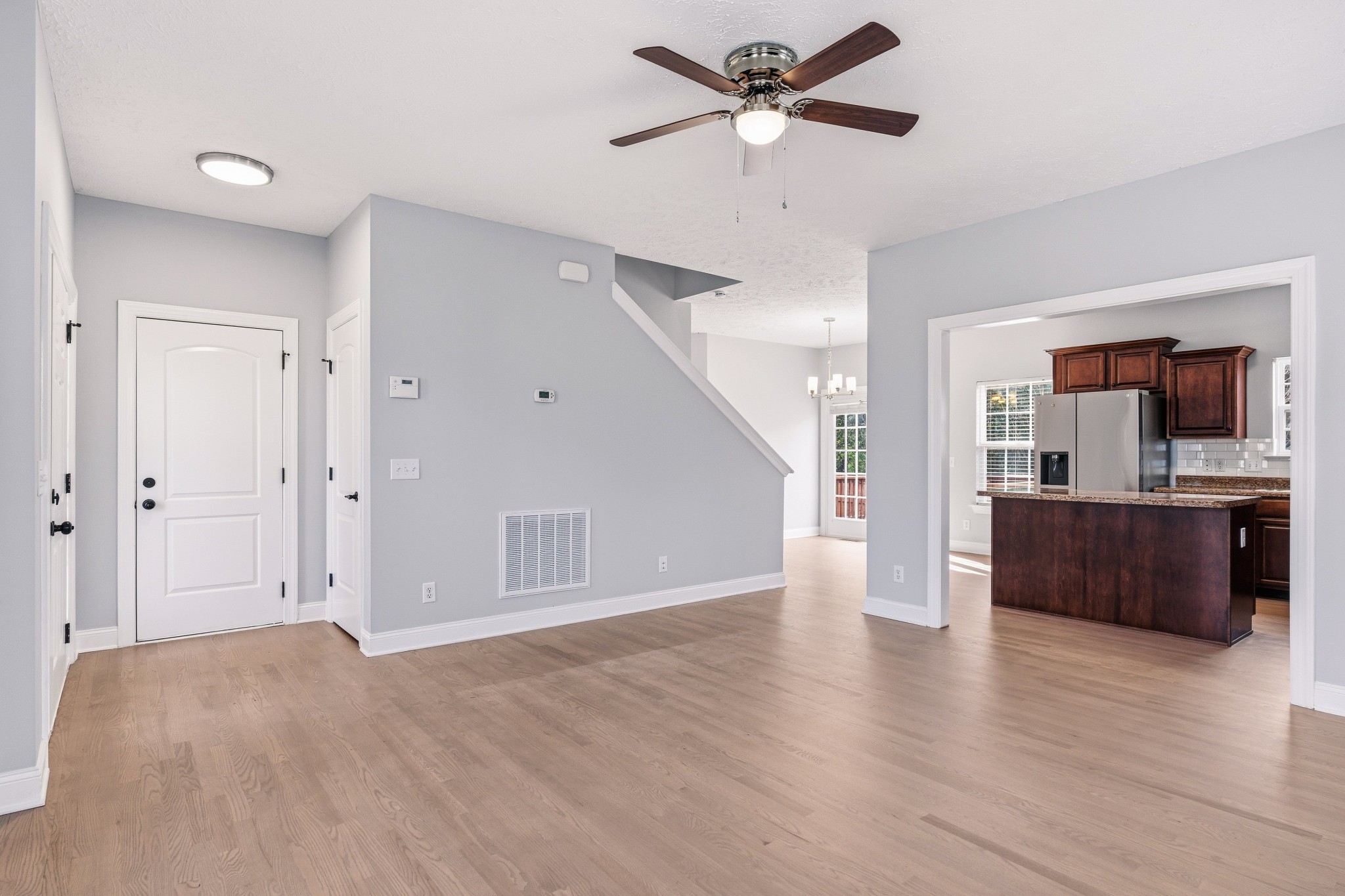 5668 Deer Valley Trl