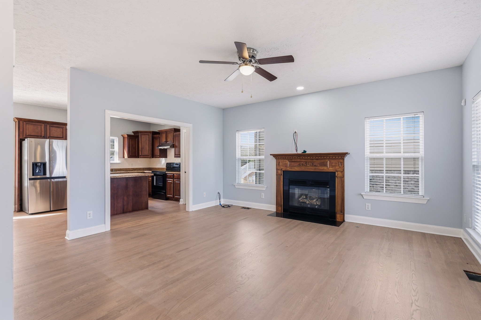 5668 Deer Valley Trl