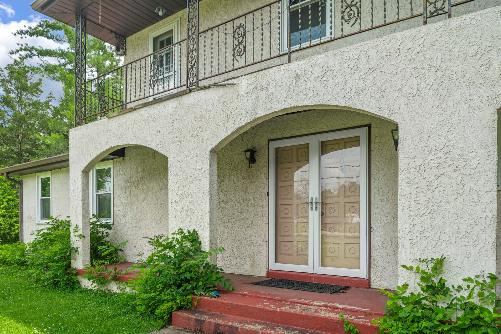 104 Chapman Dr