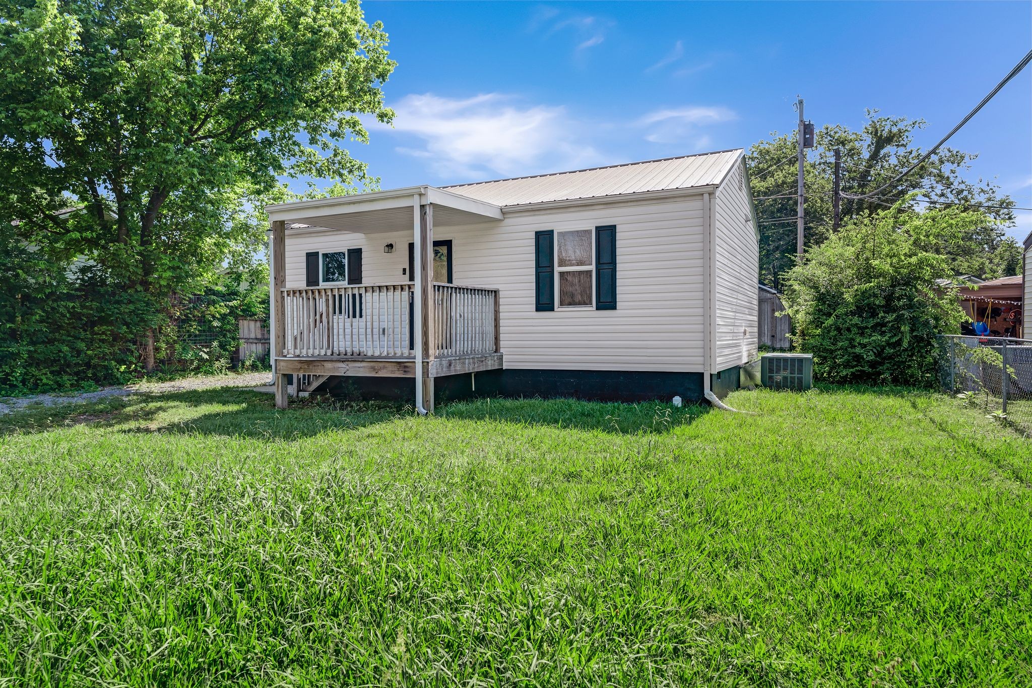 212 Marbury Rd
