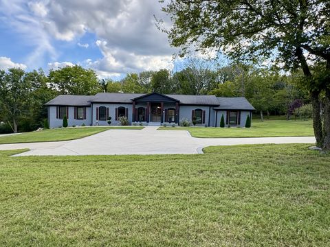 8115 Vaden Dr Brentwood TN 37027