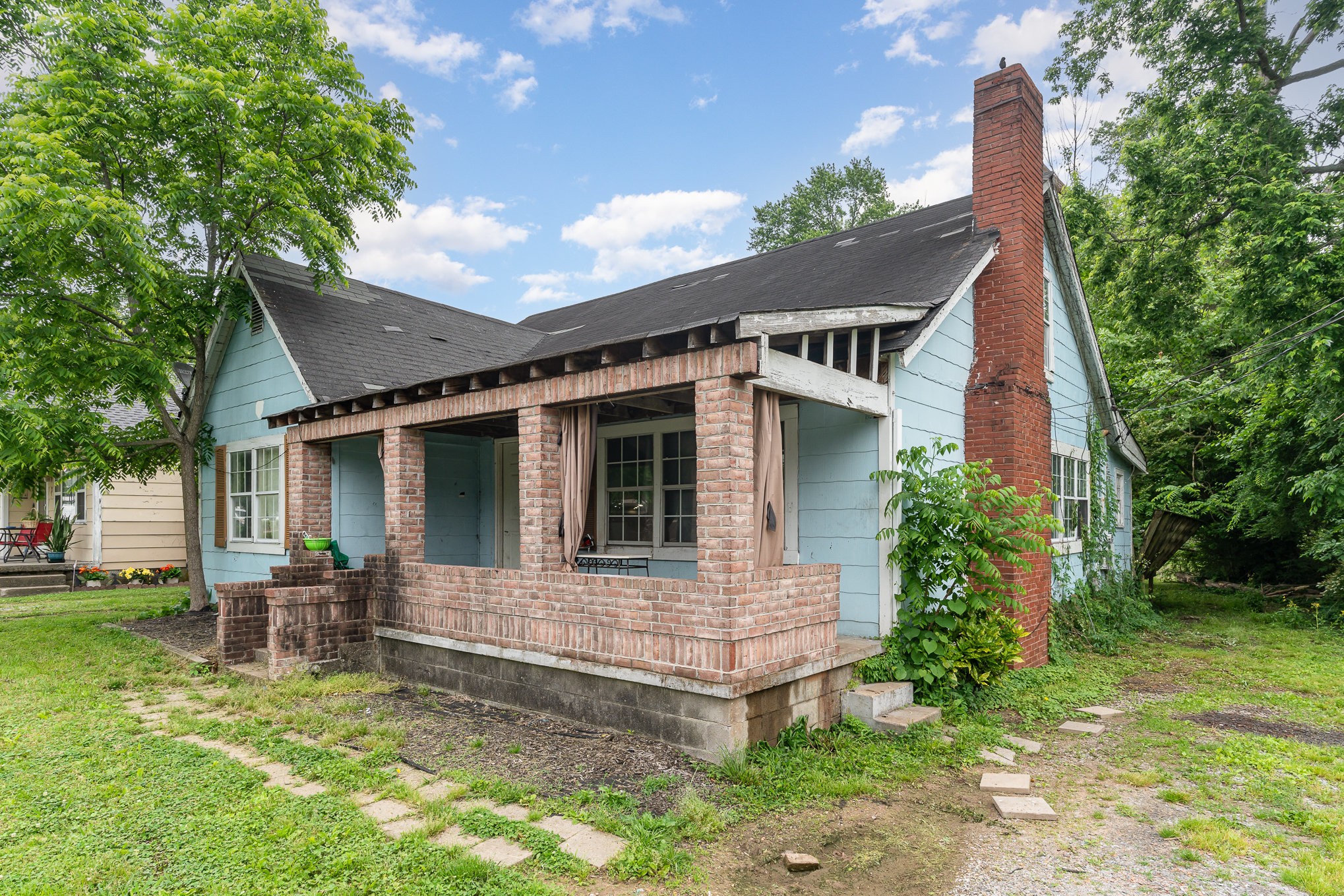 104 Lowe St