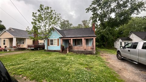 104 Lowe St Ashland City TN 37015