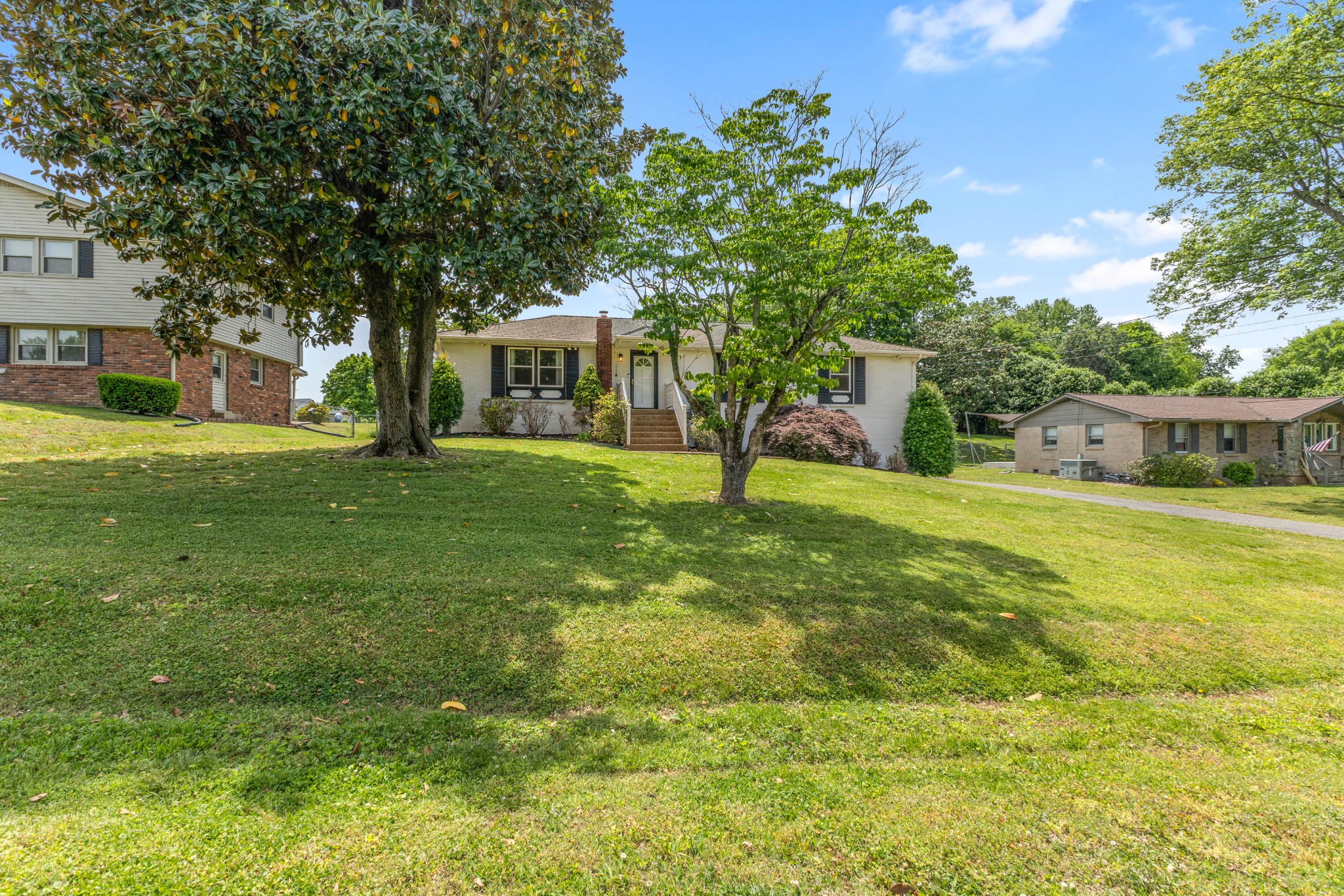 108 Maureen Dr