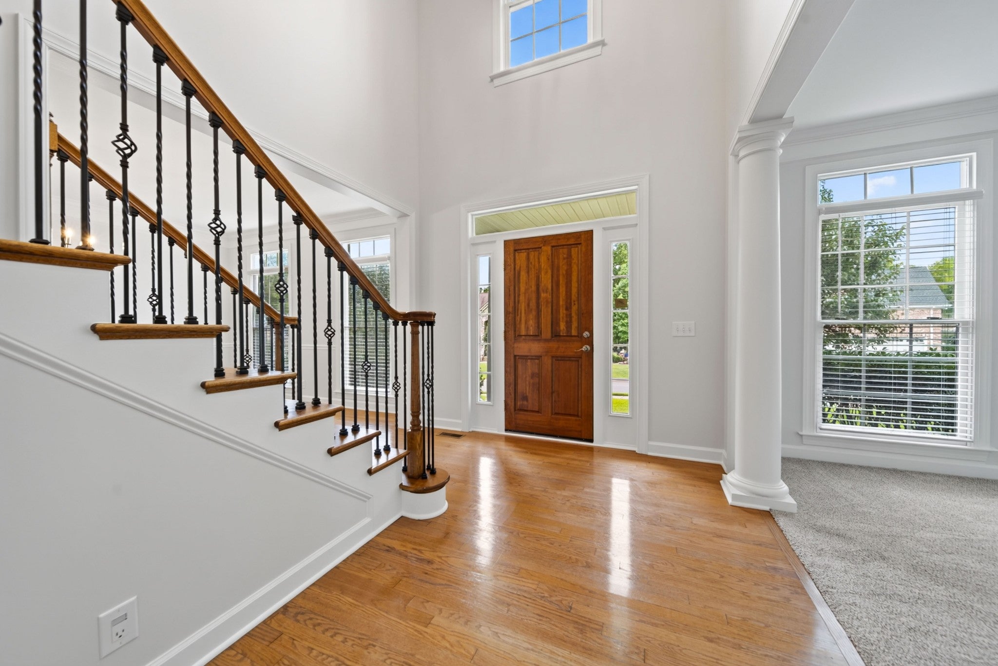 110 Shorecrest Cir