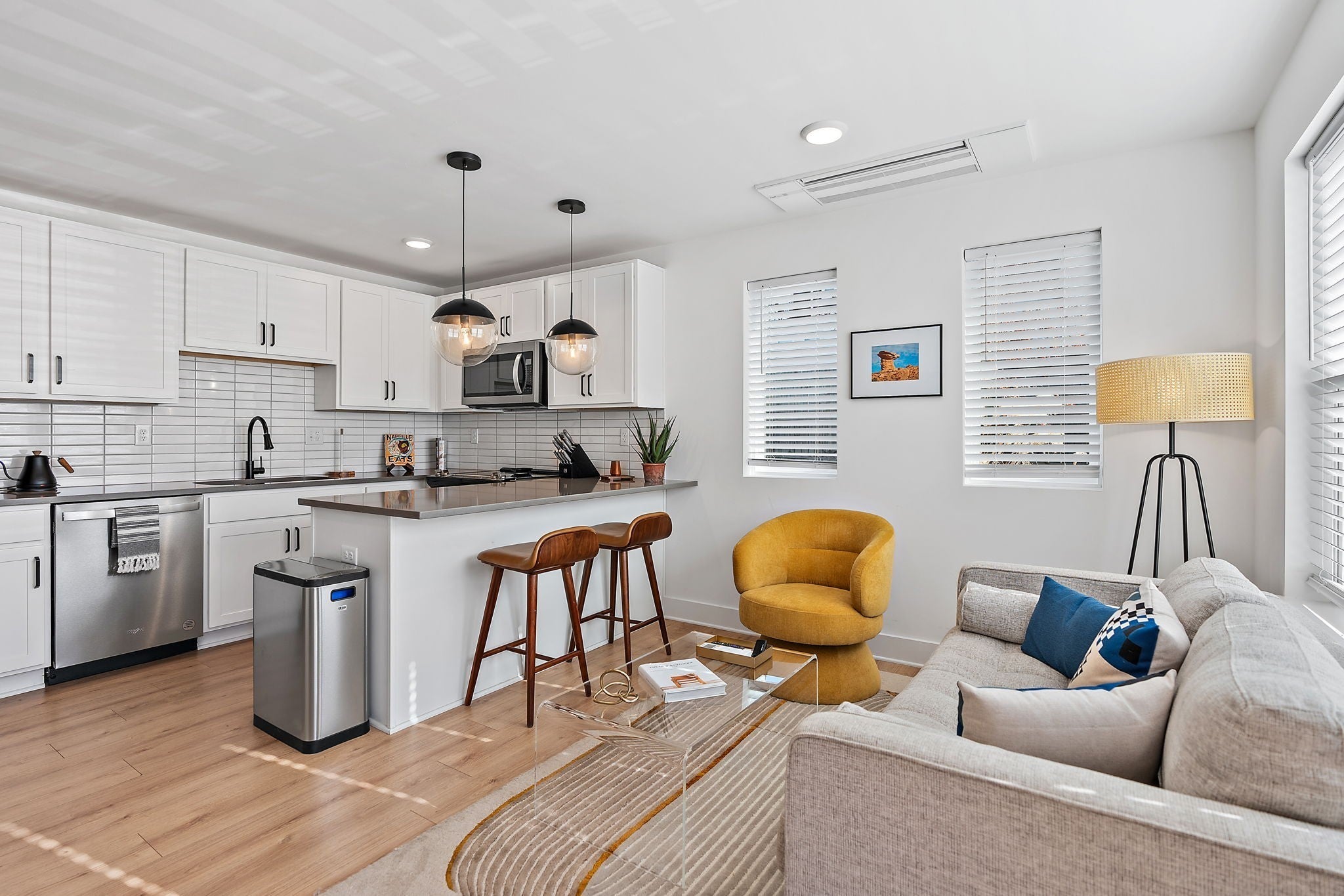102 Duke St 8