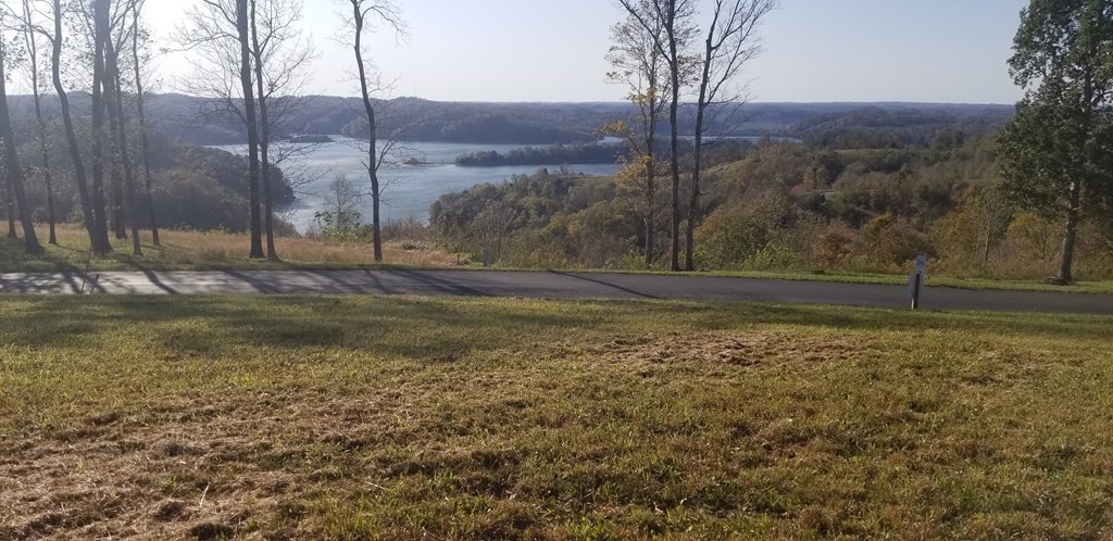 1 Swan Ridge Rd