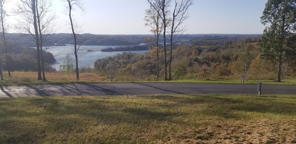 1 Swan Ridge Rd