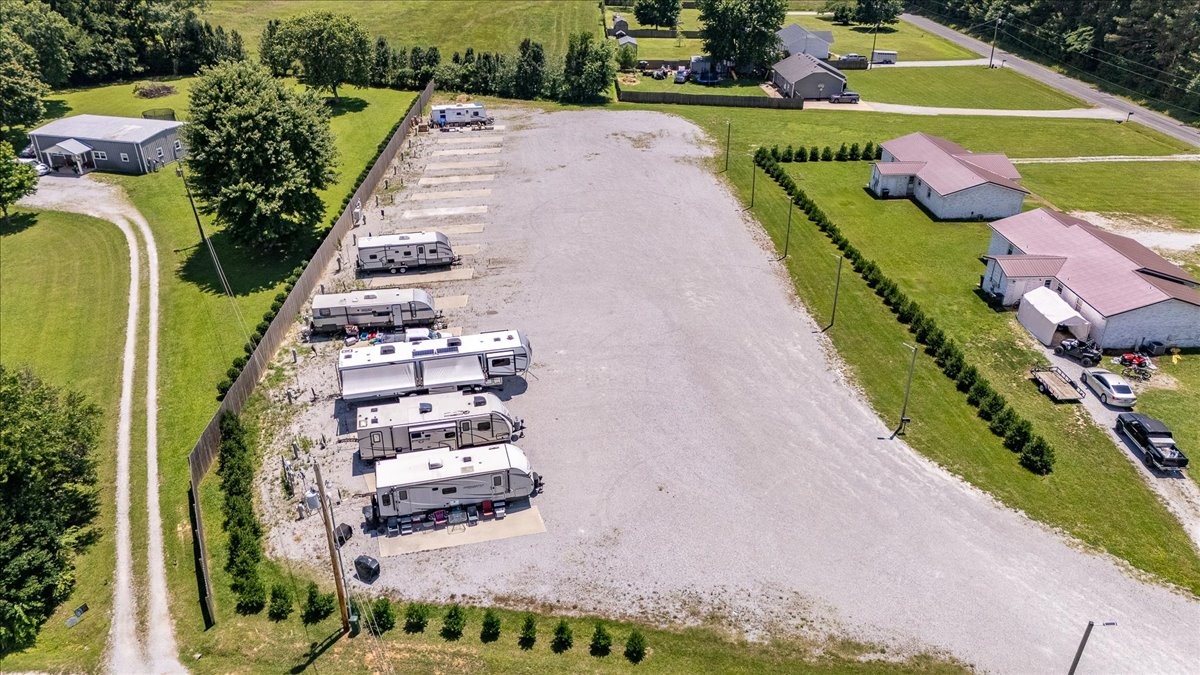 58 Lambs Ferry Rd