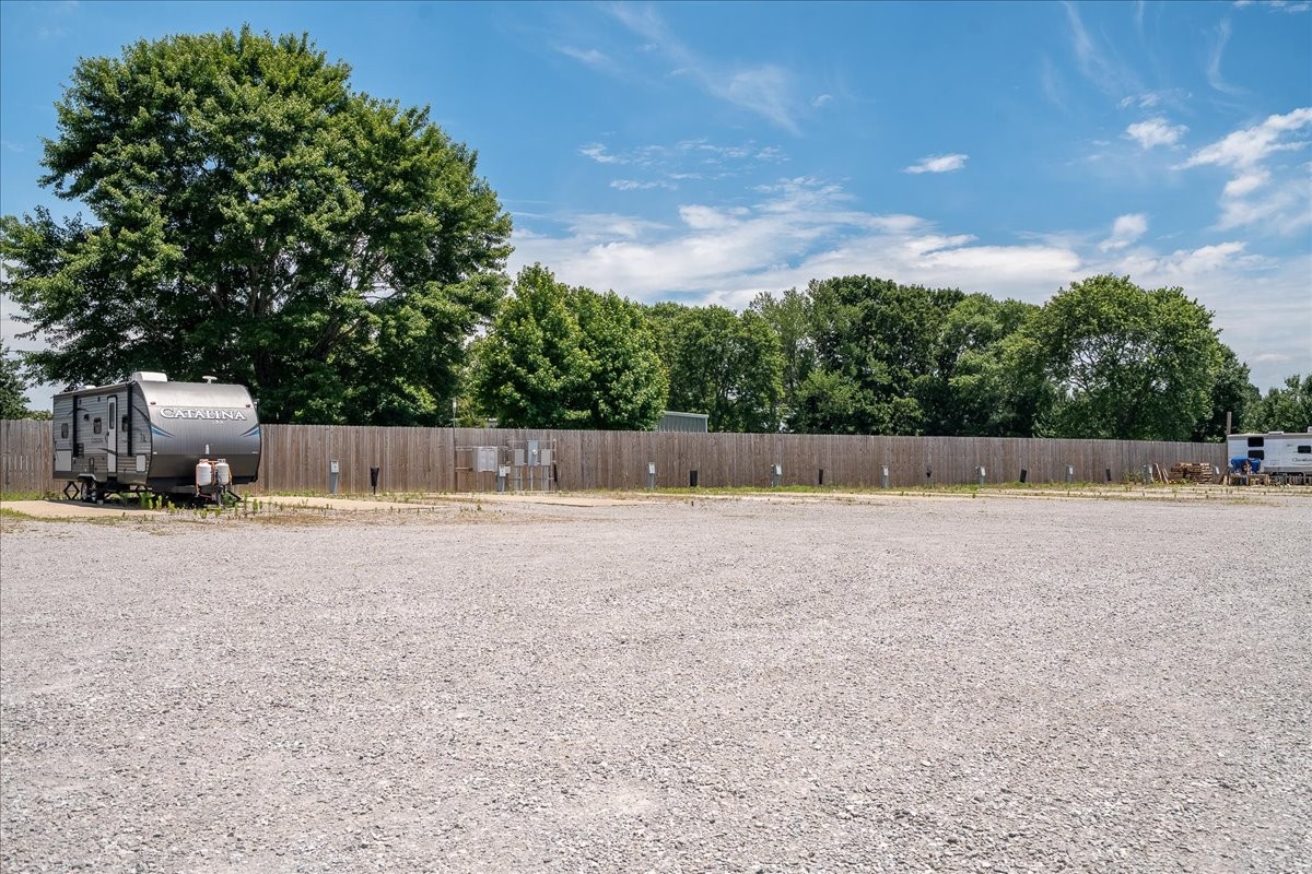 58 Lambs Ferry Rd