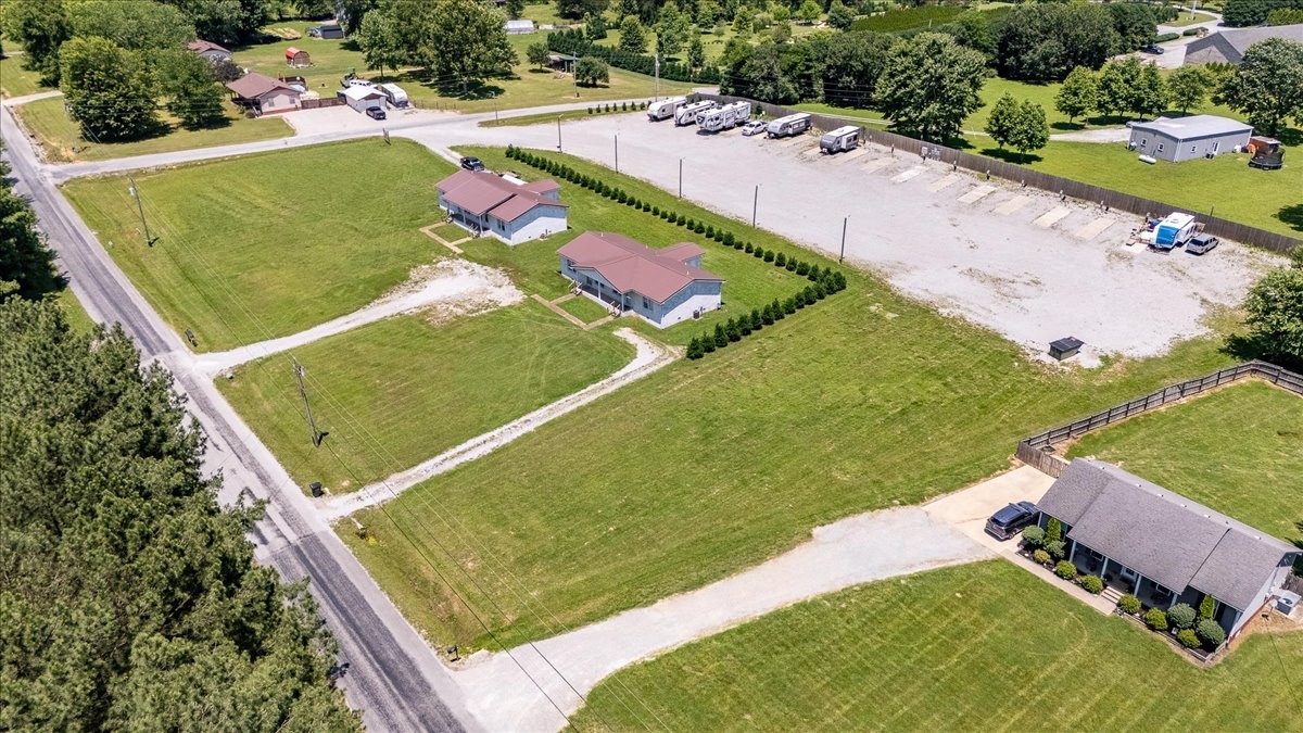 58 Lambs Ferry Rd