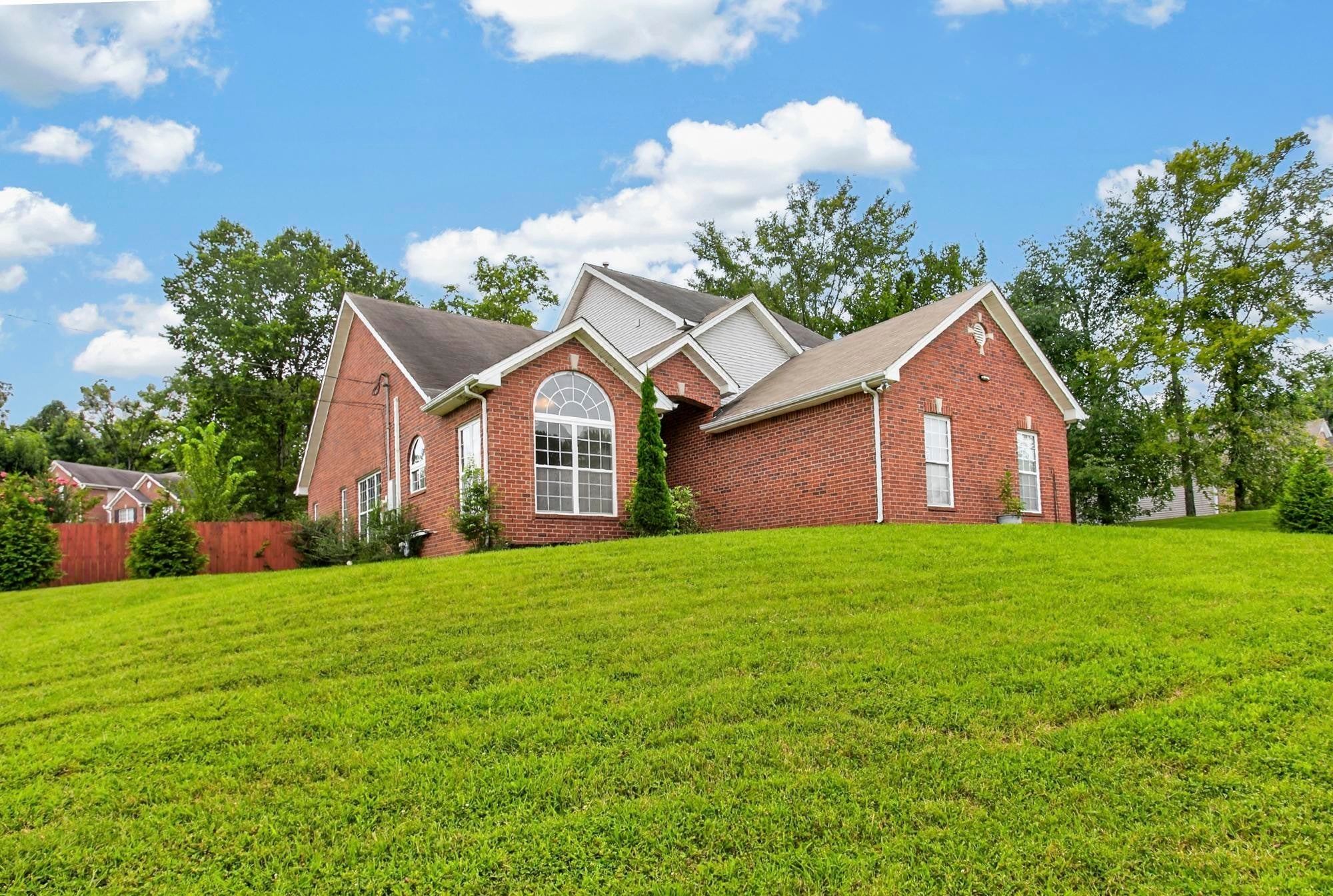4-bed home for sale in Nolensville, TN 37135, 101 Wiggins Ct 101 Wiggins Ct, Nolensville TN 37135 4-bed home, photo 4 of 45