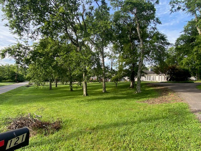 121 Vaughns Gap Rd