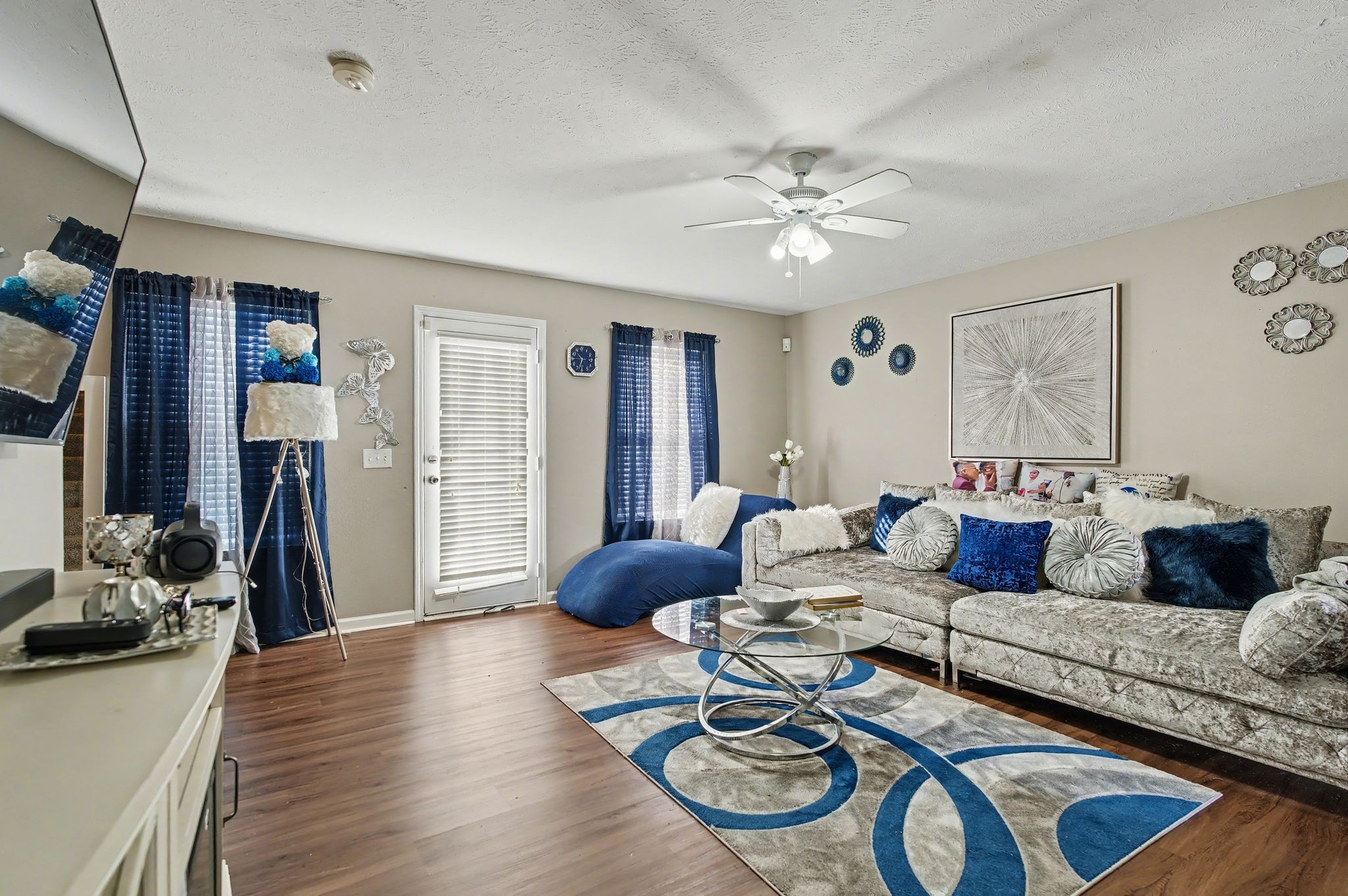 3119 George Buchanan Dr