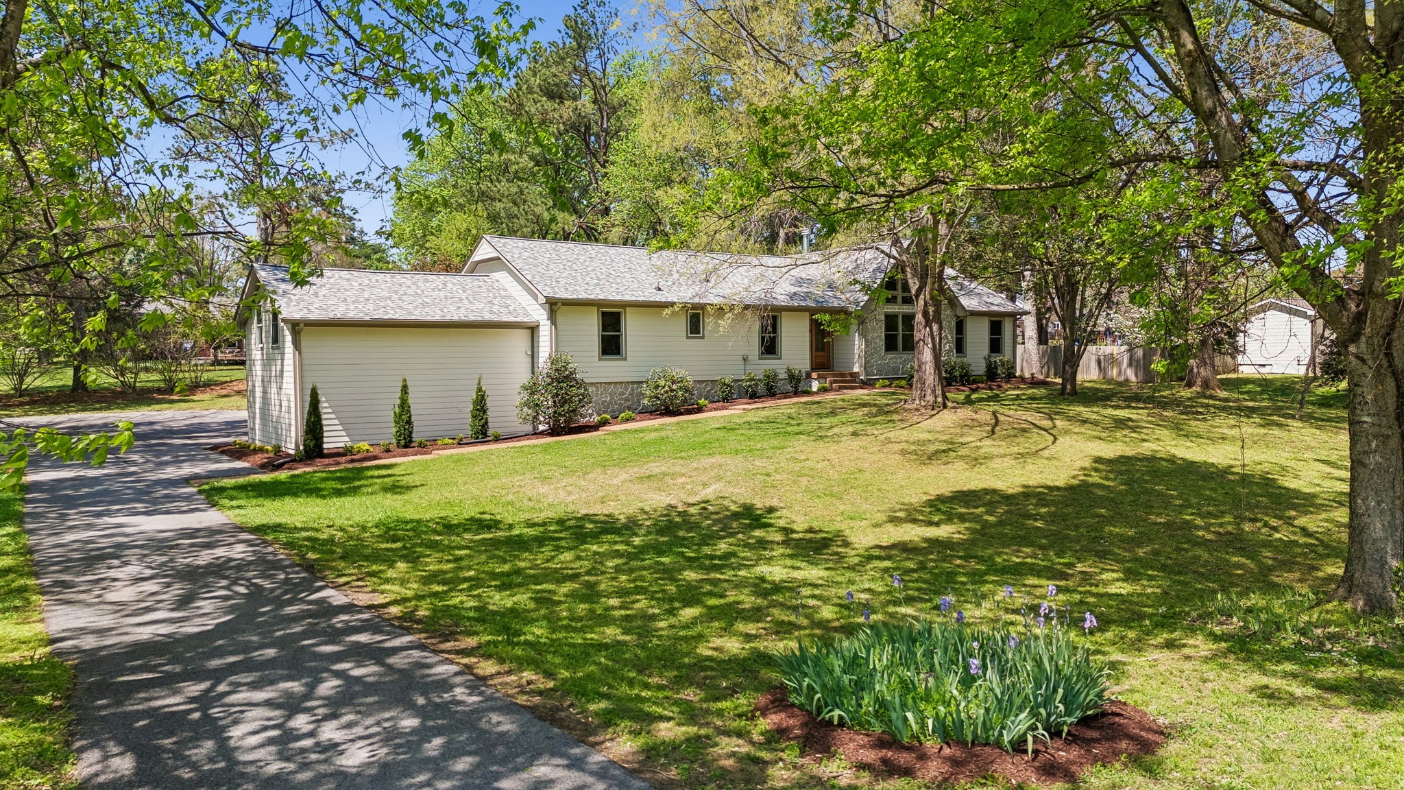 110 Green Valley Blvd