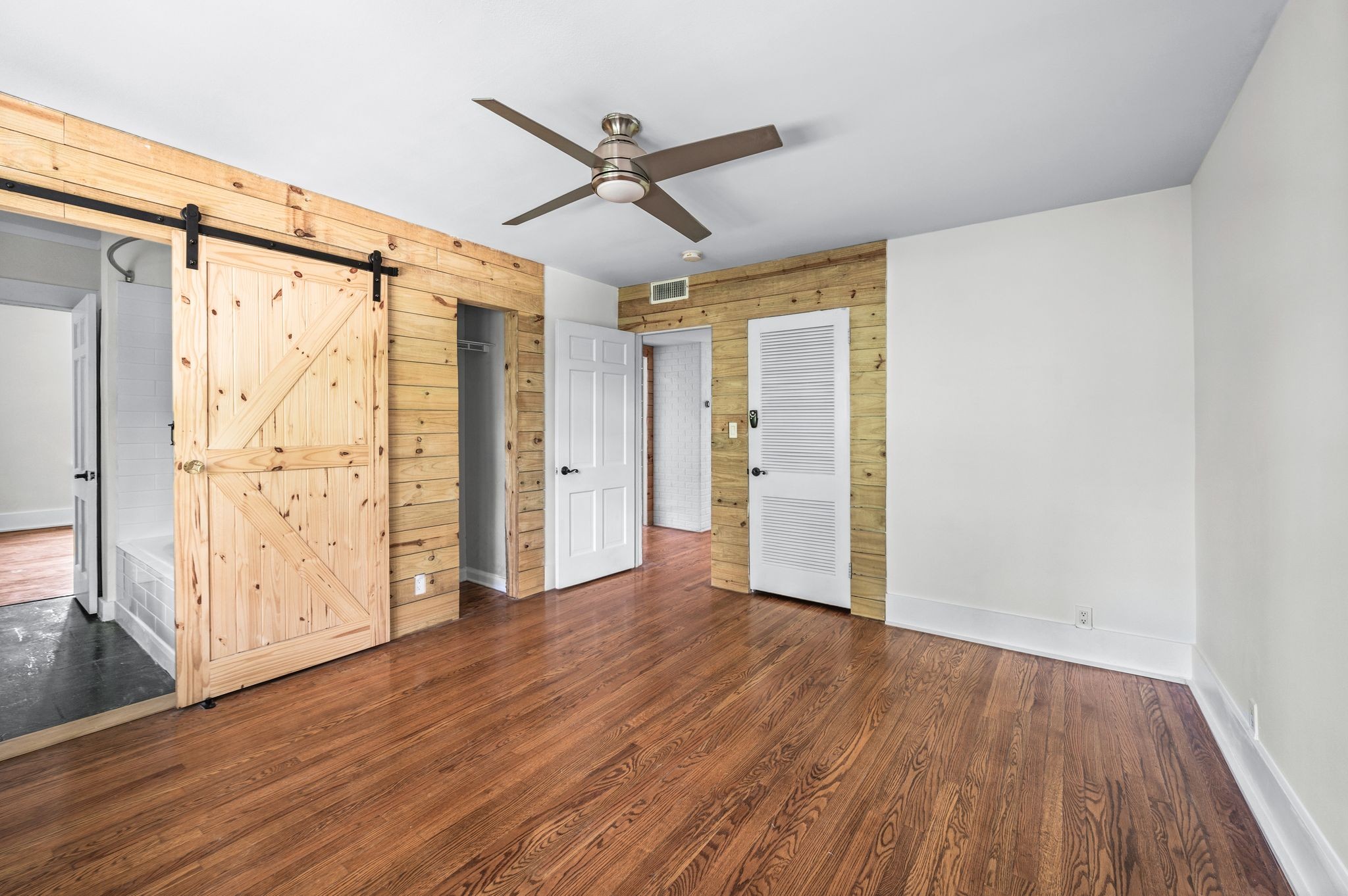 Nashville, Tennessee 37204, United States, 3 Bedrooms Bedrooms, ,2 BathroomsBathrooms,Residential,Active,201102