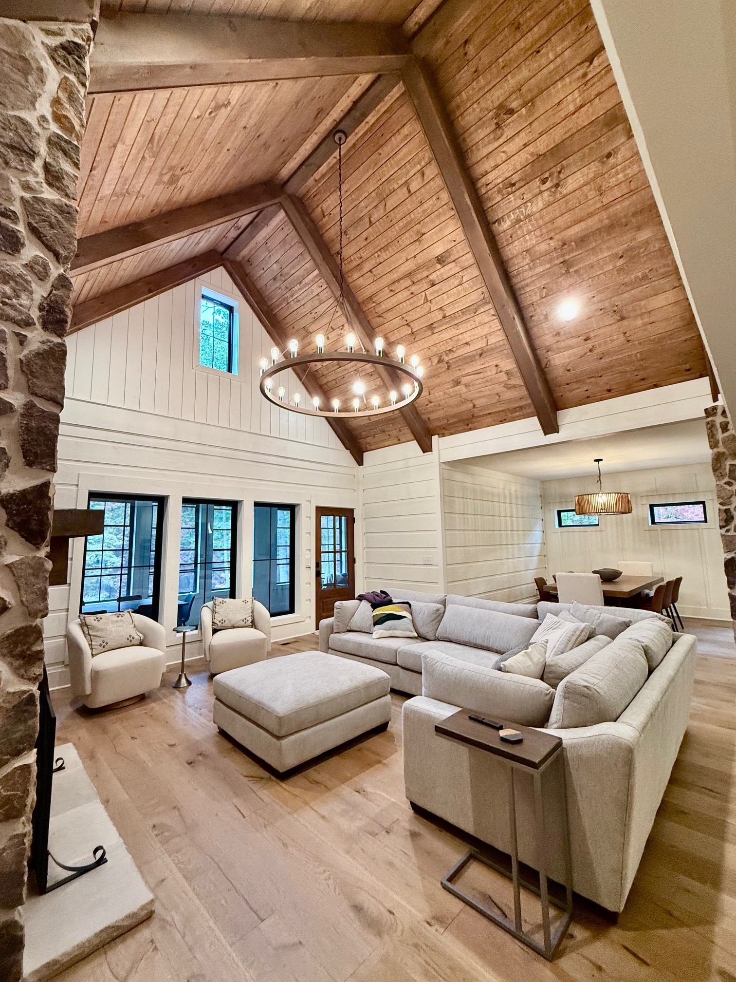 1863 Lake Louisa Loop