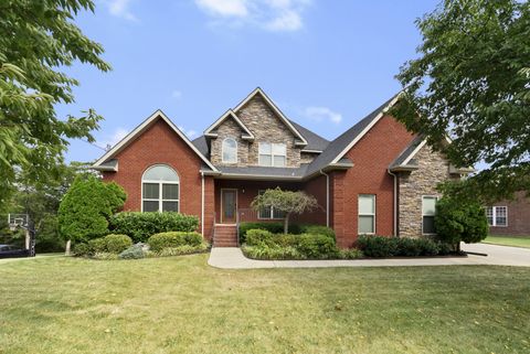 8054 Vineyard Ln La Vergne TN 37086