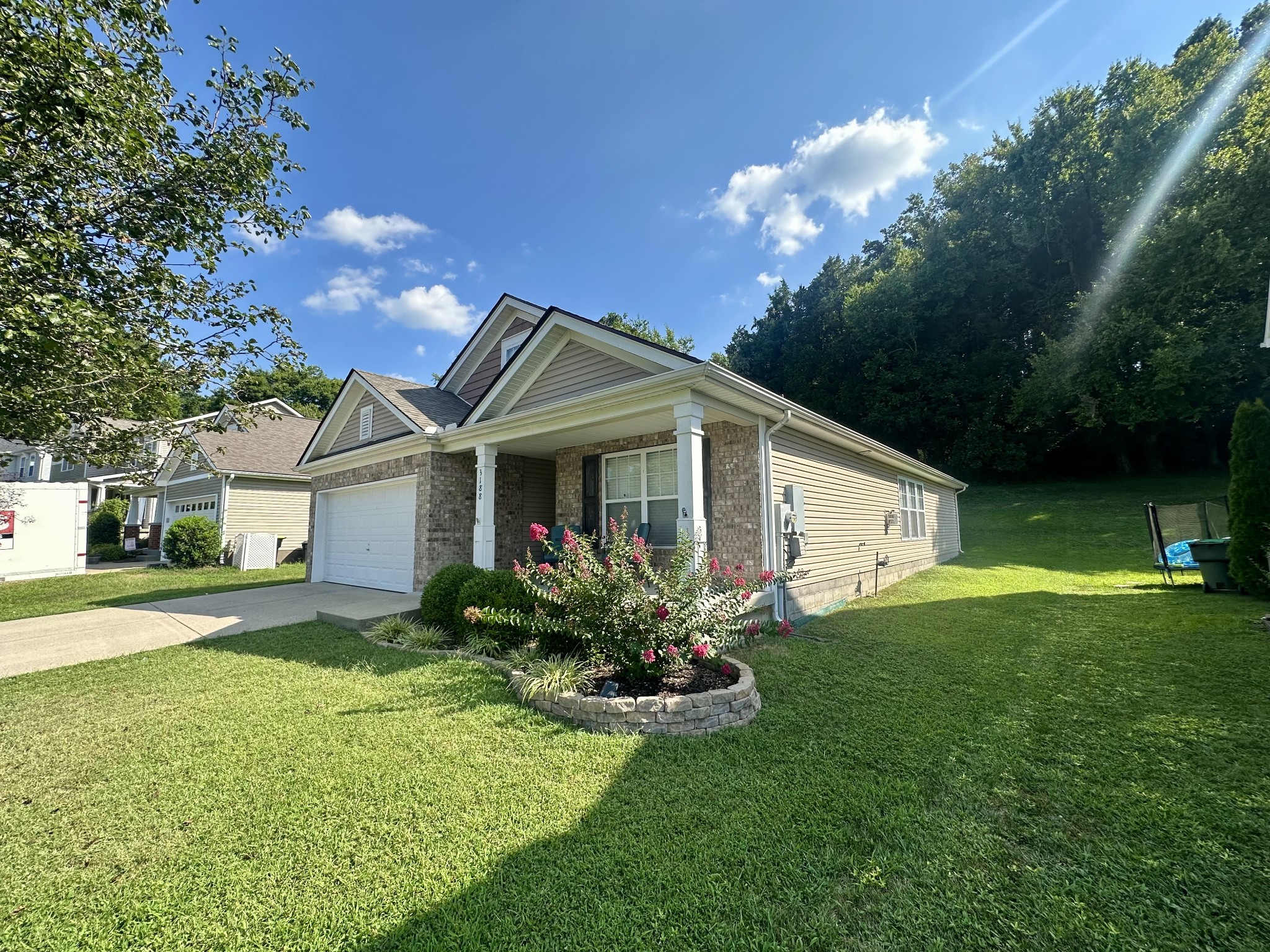 3188 Hidden Creek Dr