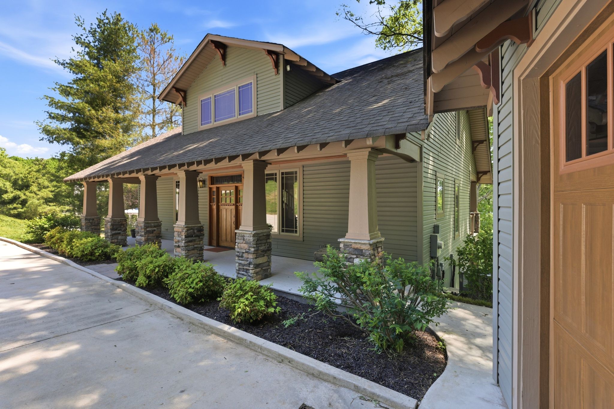 55 Narrows Cir