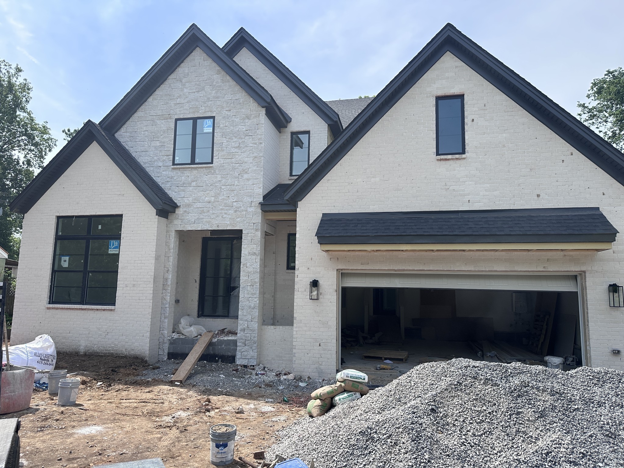1103 Maplehurst Ln